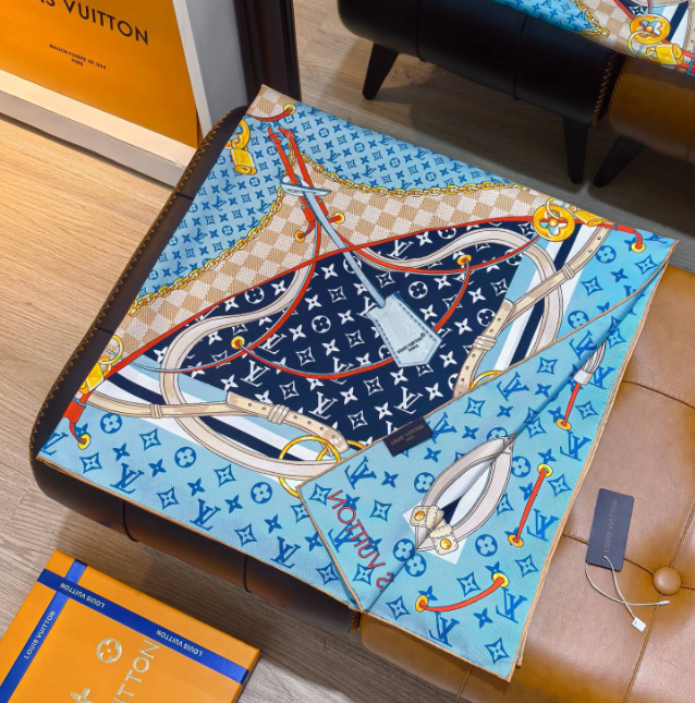 LV Louis Vuitton Silk Square 90cm