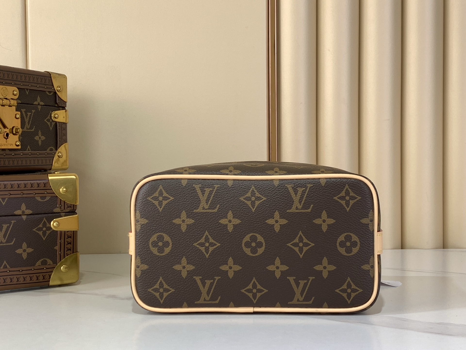 Louis Vuitton Cruiser 45 Toilet Bag