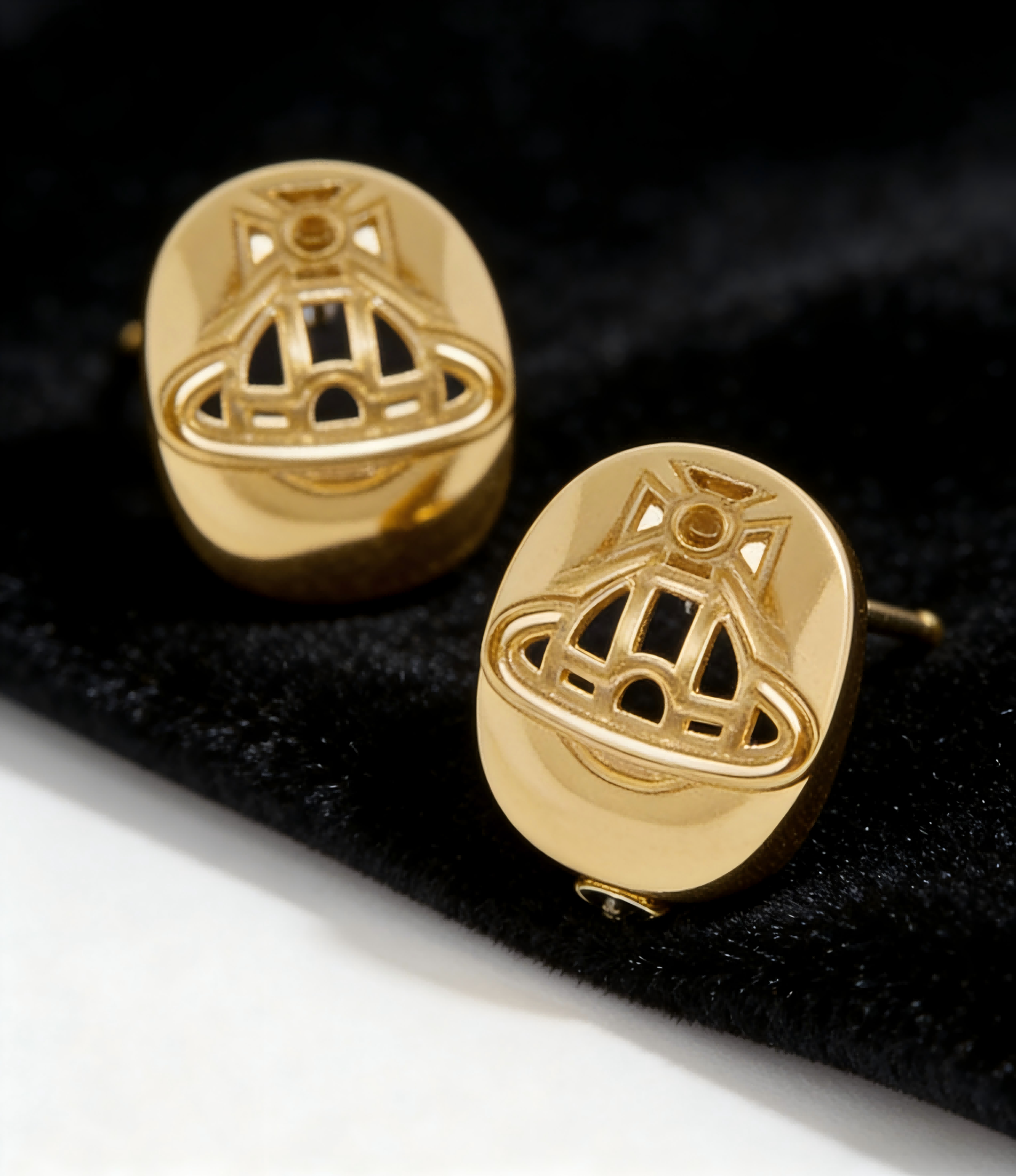 2026 New Vivienne Westwood Gold Orb Stud Earrings for Women, Minimalist Chunky Ball Design, Trendy Y2K Aesthetic Ear Accessories