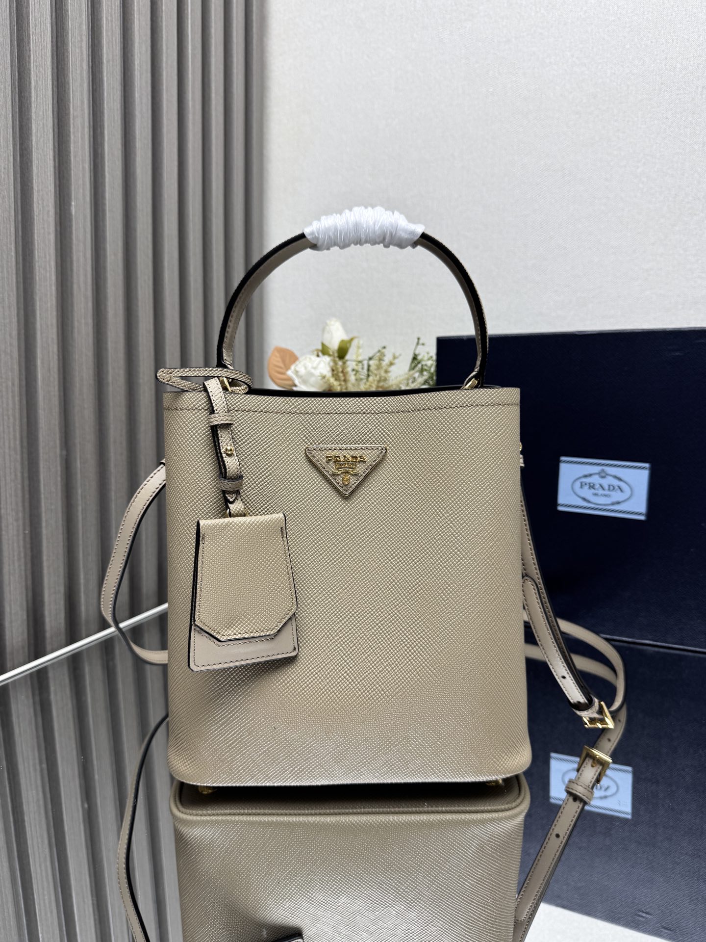 Prada Panier Saffiano iconic leather bag-Beige 1BA212