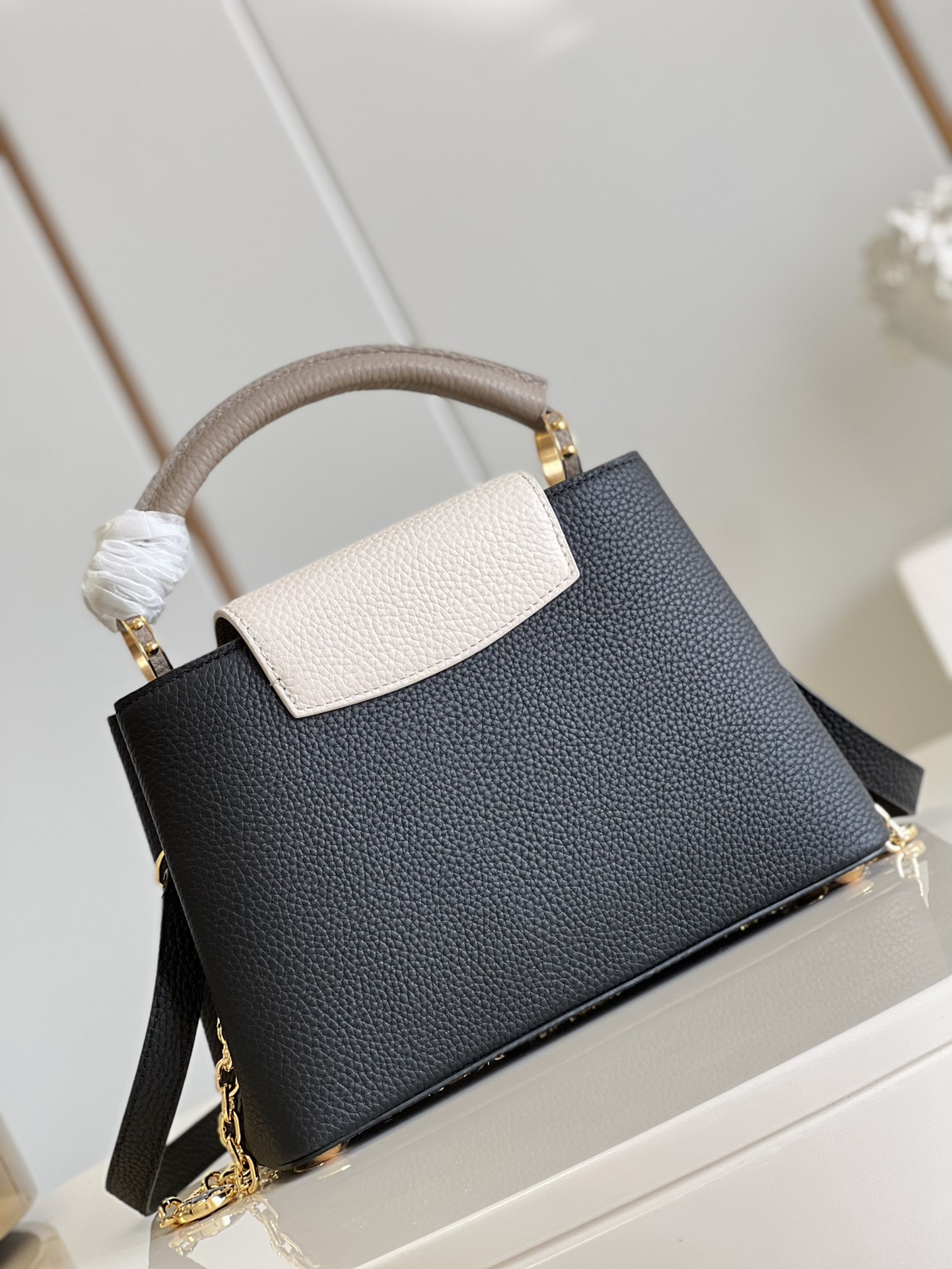 Louis Vuitton LV Z Capucines MM