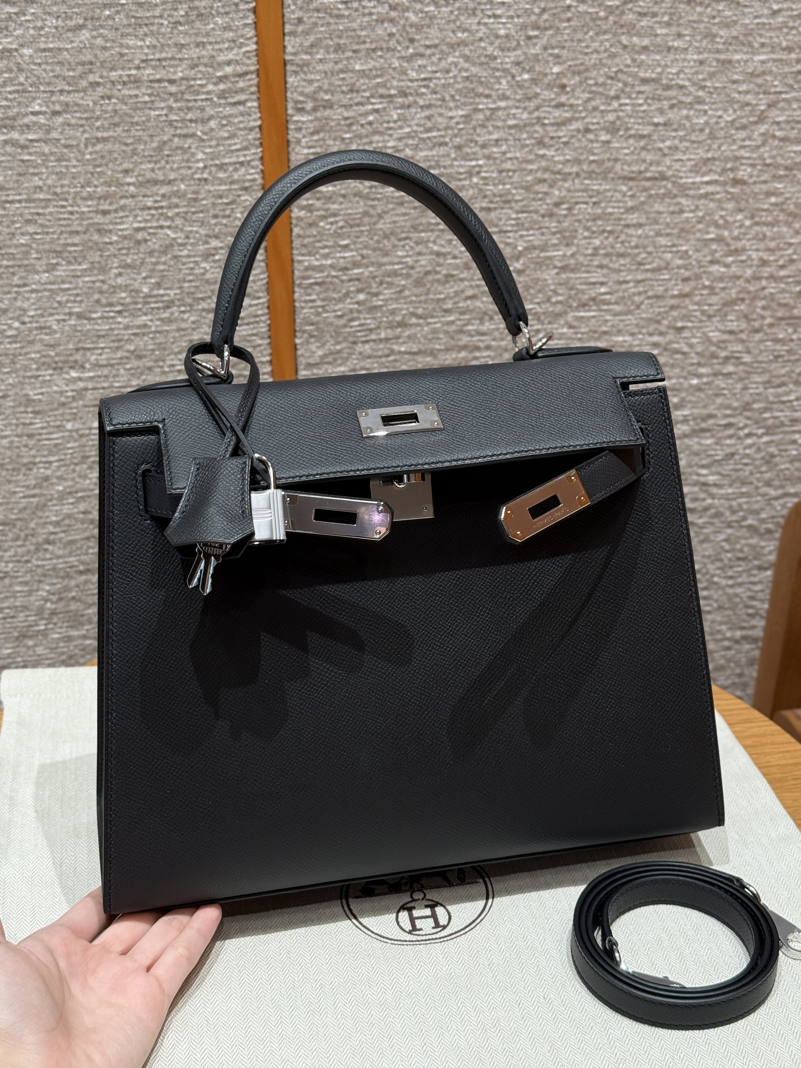 Hermes Black Epsom Kelly 28