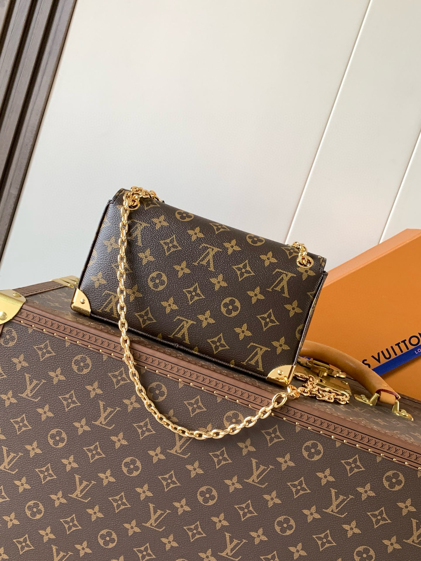 M27266 LV Trunkie East West Handbag Monogram Canvas