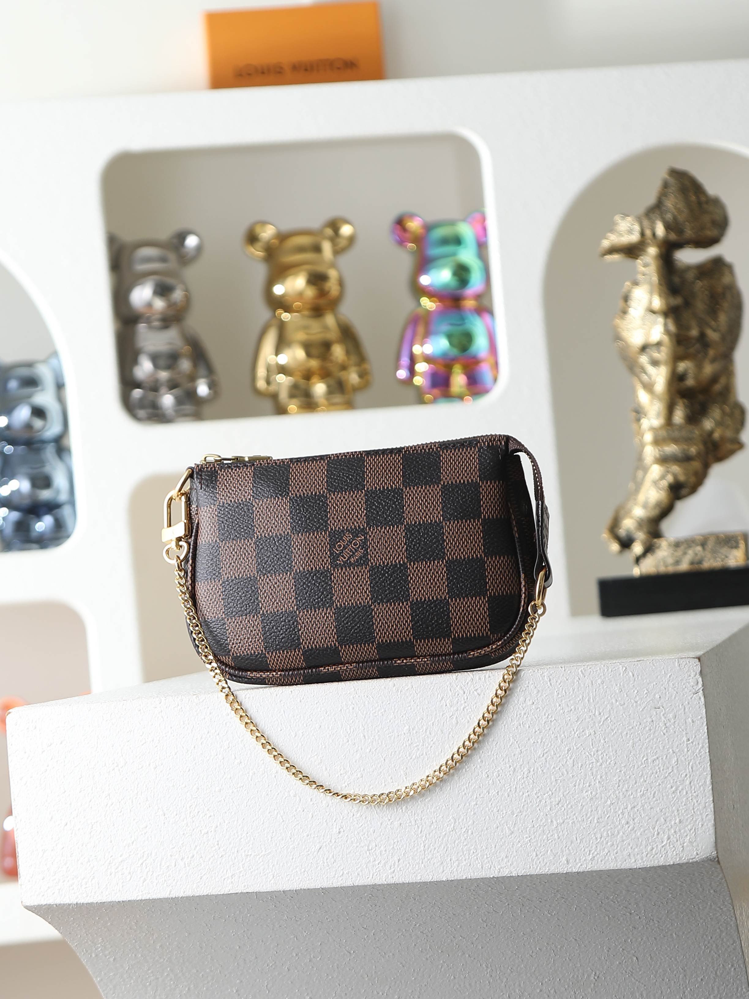 Louis Vuitton LV Mini Pochette Accessoires Damier Ebene Canvas Gold Chain Mini Pouch Bag - KAIROO