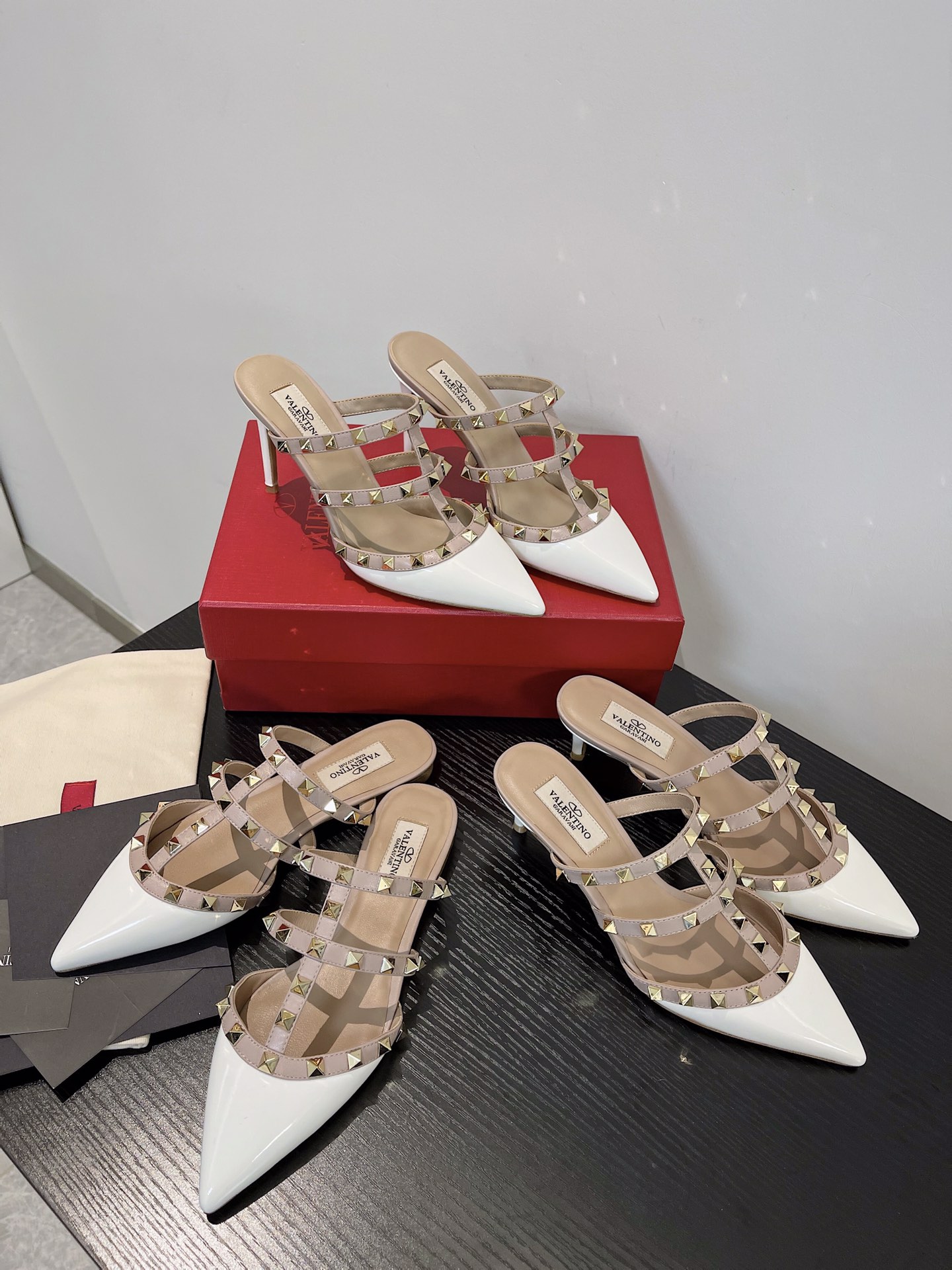 Valentino Garavani White Pointed Toe Rockstud Patent Leather Flats &  Heels Mules Sandals - KAIROO