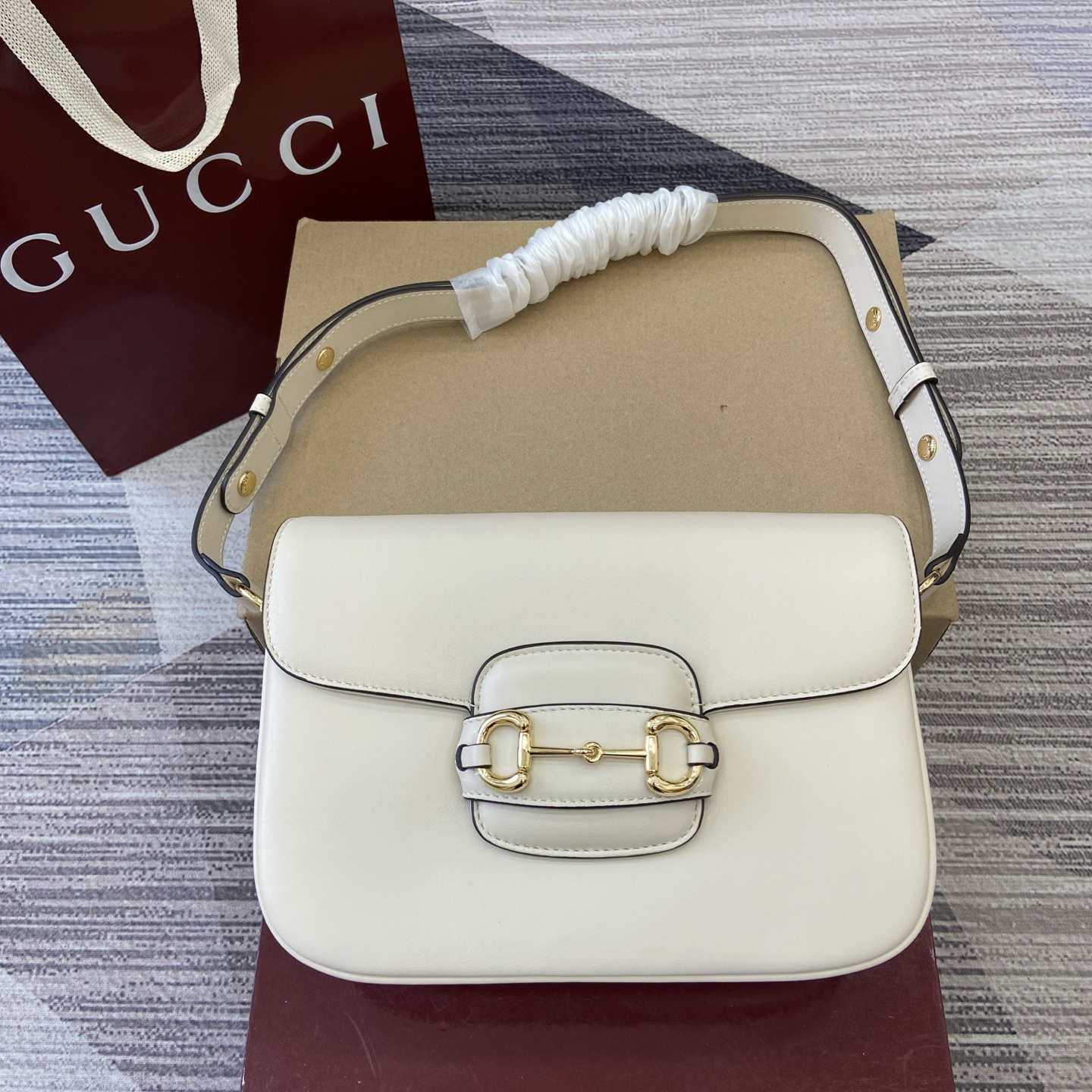 Gucci Bags Horsebit 1955 Aura Original Soft Leather 847063 (10A Mirror Version)
