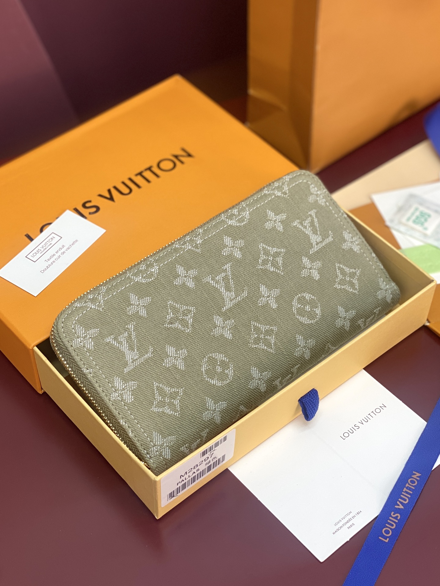 M28297 LV Zippy Wallet in Monogram Khaki Denim
