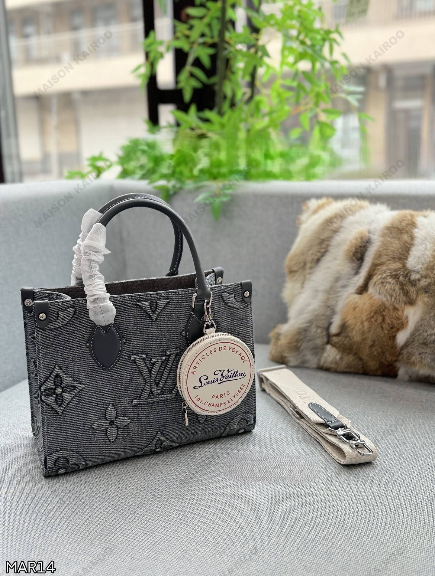 Louis Vuitton LV OnTheGo PM Monogram Denim Giant Embossed Round Coin Purse Top Handle Tote Bag - KAIROO