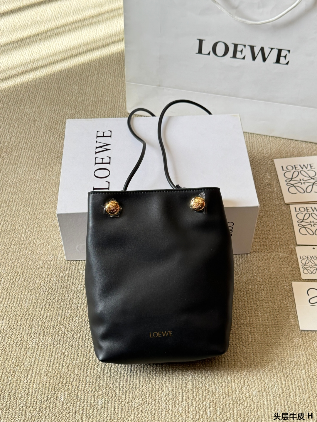 Loewe Flamenco Soft Smooth Leather Balloon Anagram Pebble Bucket Drawstring Phone Shoulder Bag - KAIROO