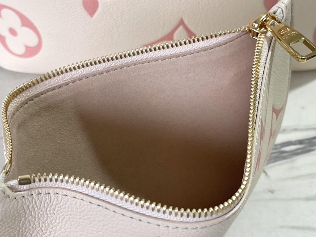 Louis Vuitton LV Neverfull MM Pink M21579
