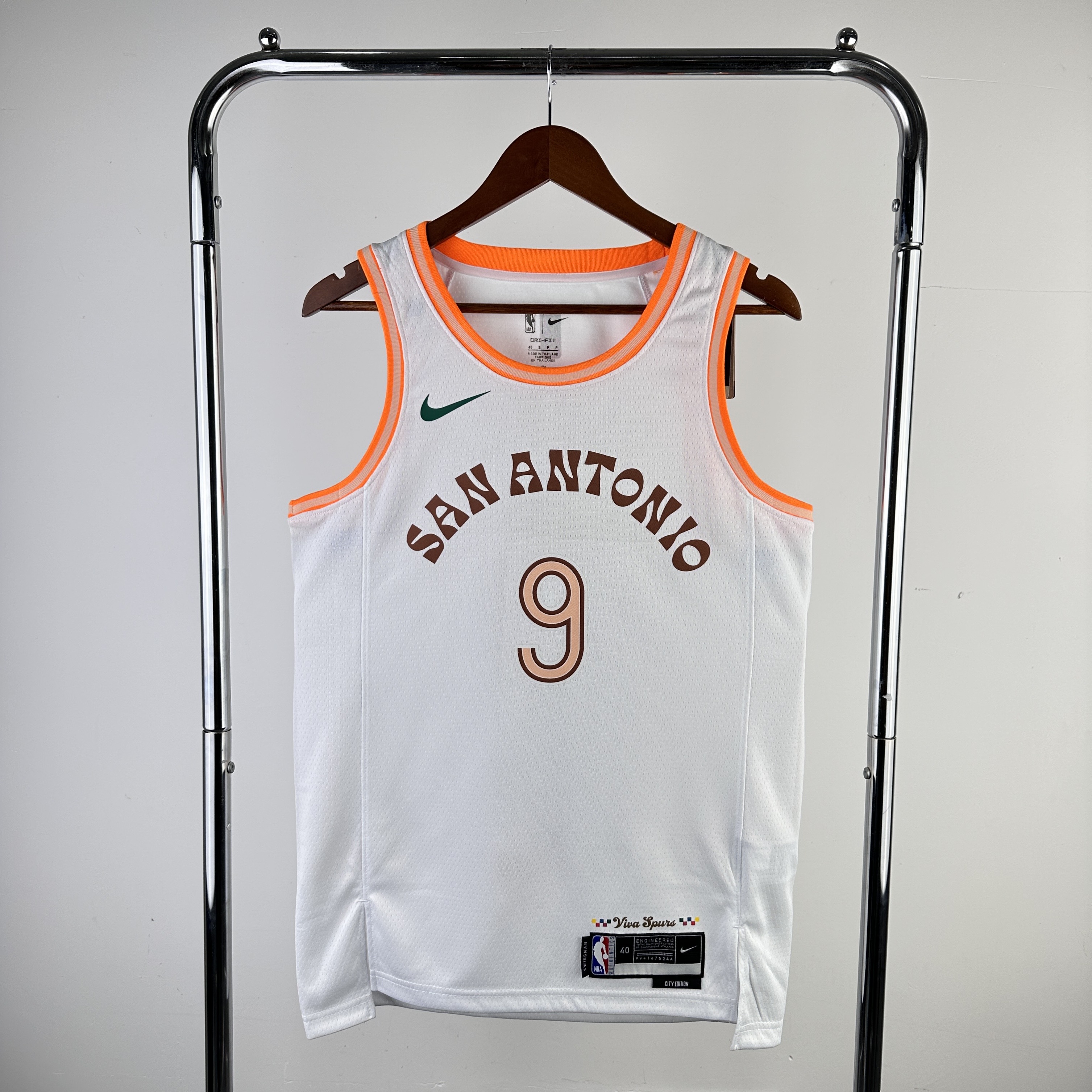 24 SEASON SAN ANTONIO SPURS CITY EDITION  #9 PARKER