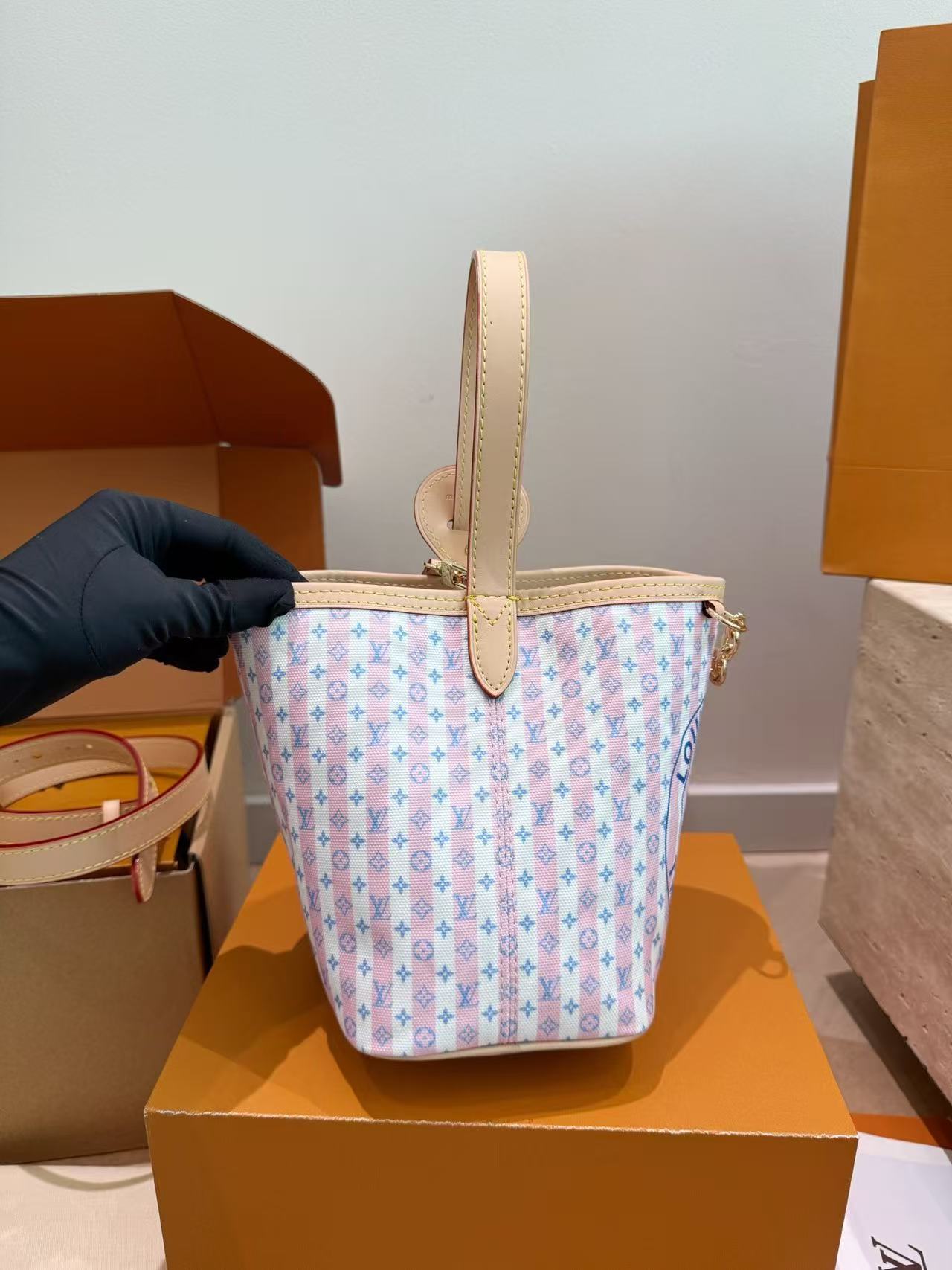 Louis Vuitton LV new all in bb handbag