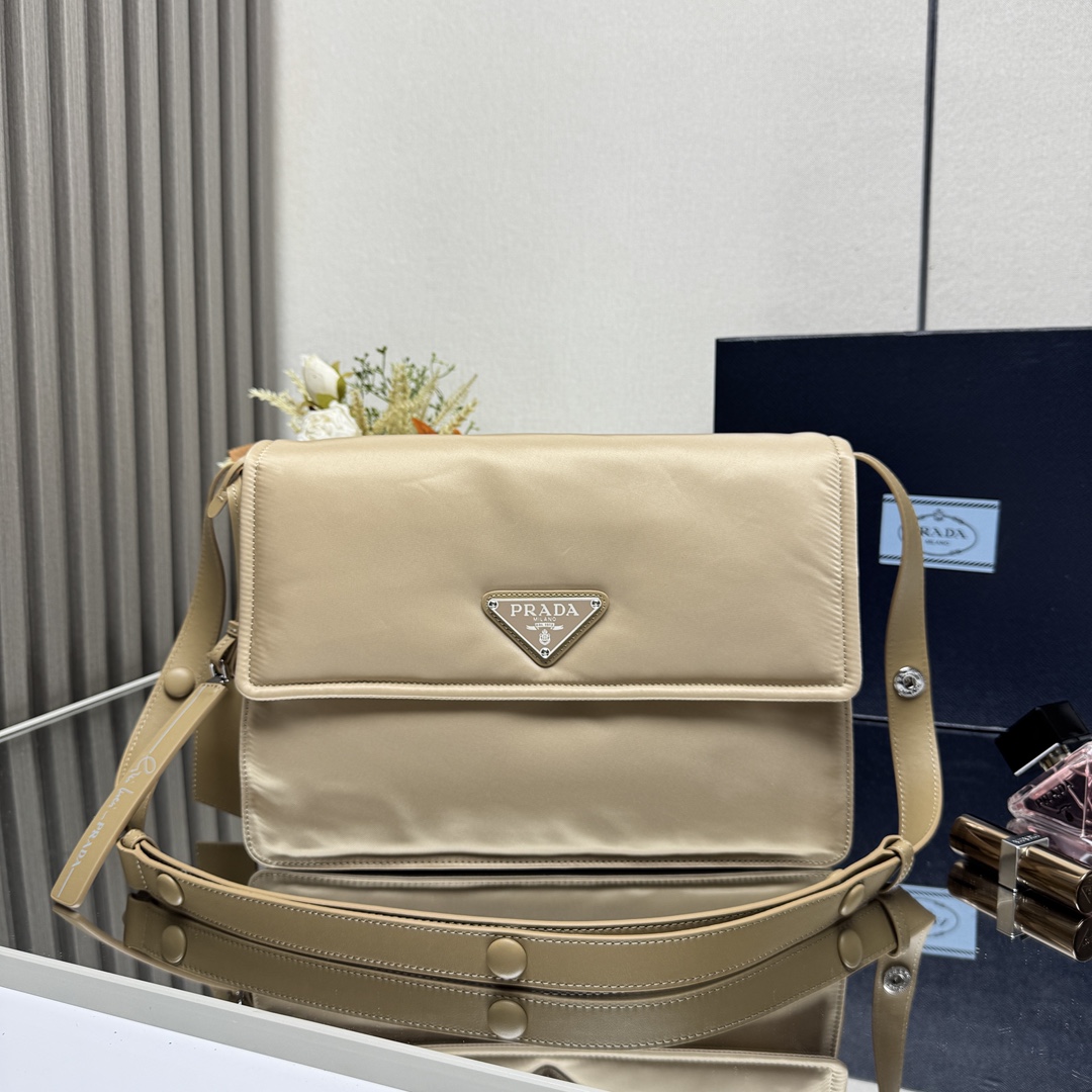 Prada Traveller Medium padded Re-Nylon shoulder bag-Beige 1BD255