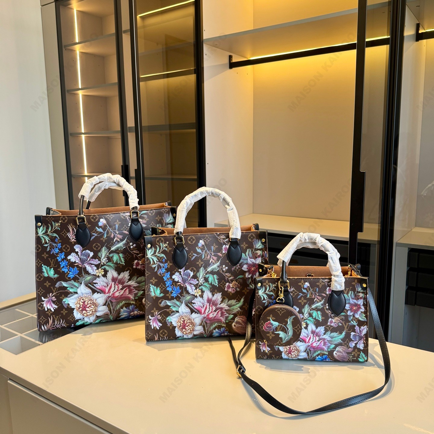 Louis Vuitton LV OnTheGo PM/MM/GM Brown Tropical Magnolia Floral Monogram Leather Top Handle Tote Bag - KAIROO