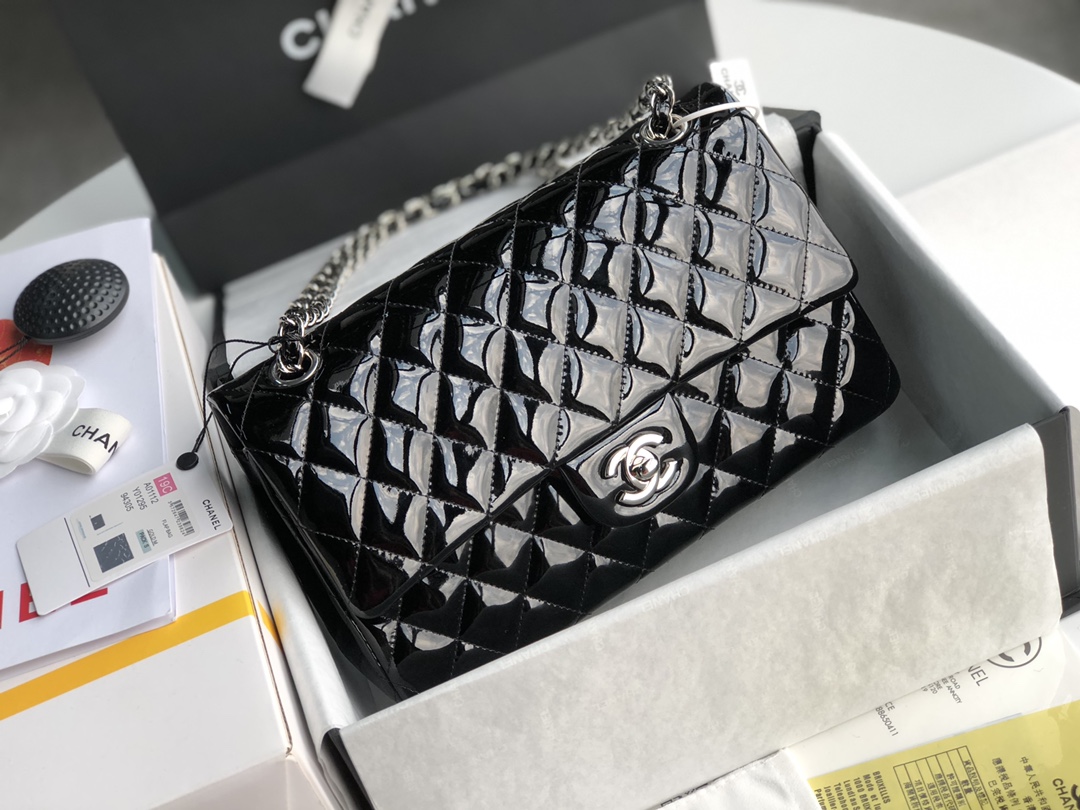 Chanel Classic 11.12 Handbag in Black Patent Leather