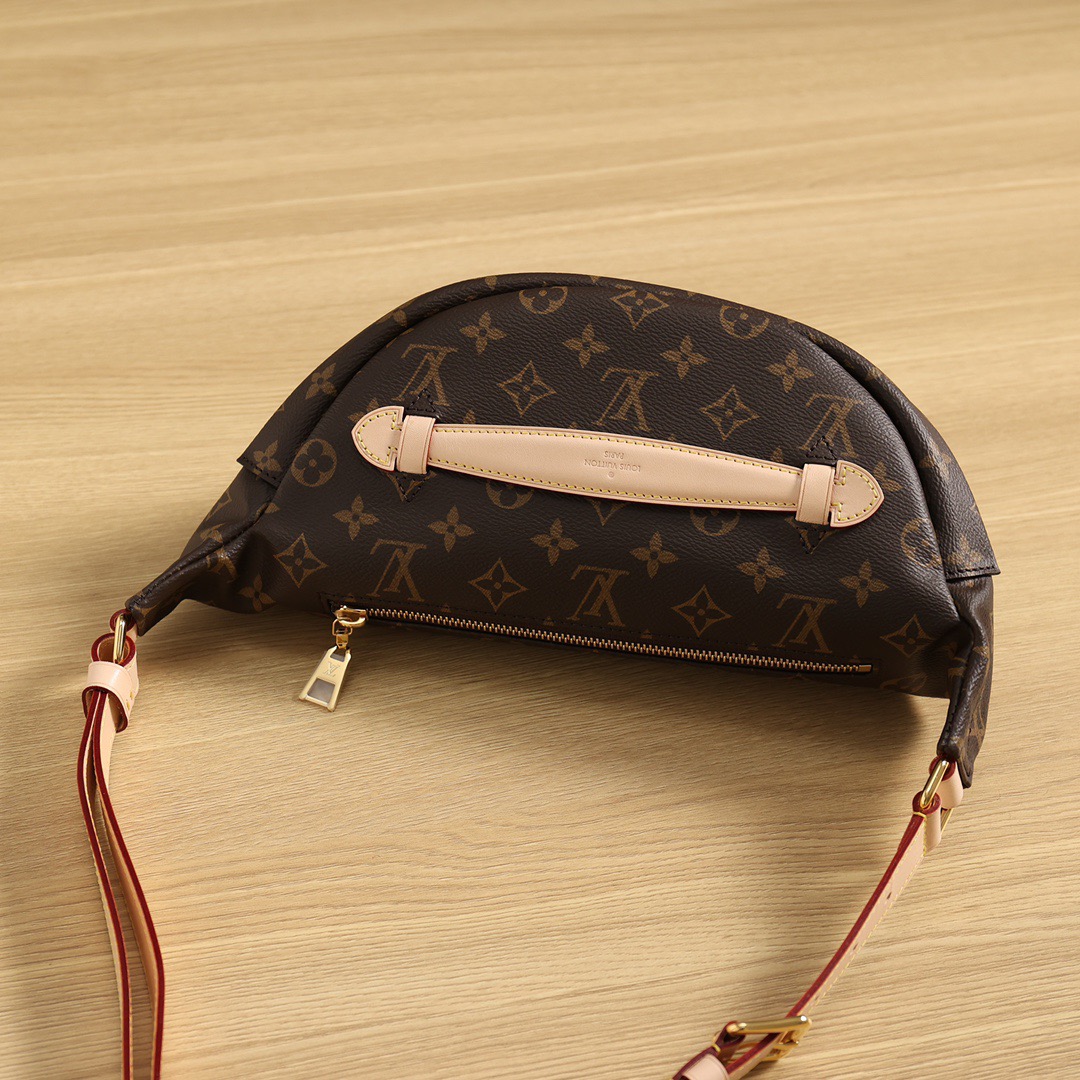 Louis Vuitton LV fanny pack waist bag