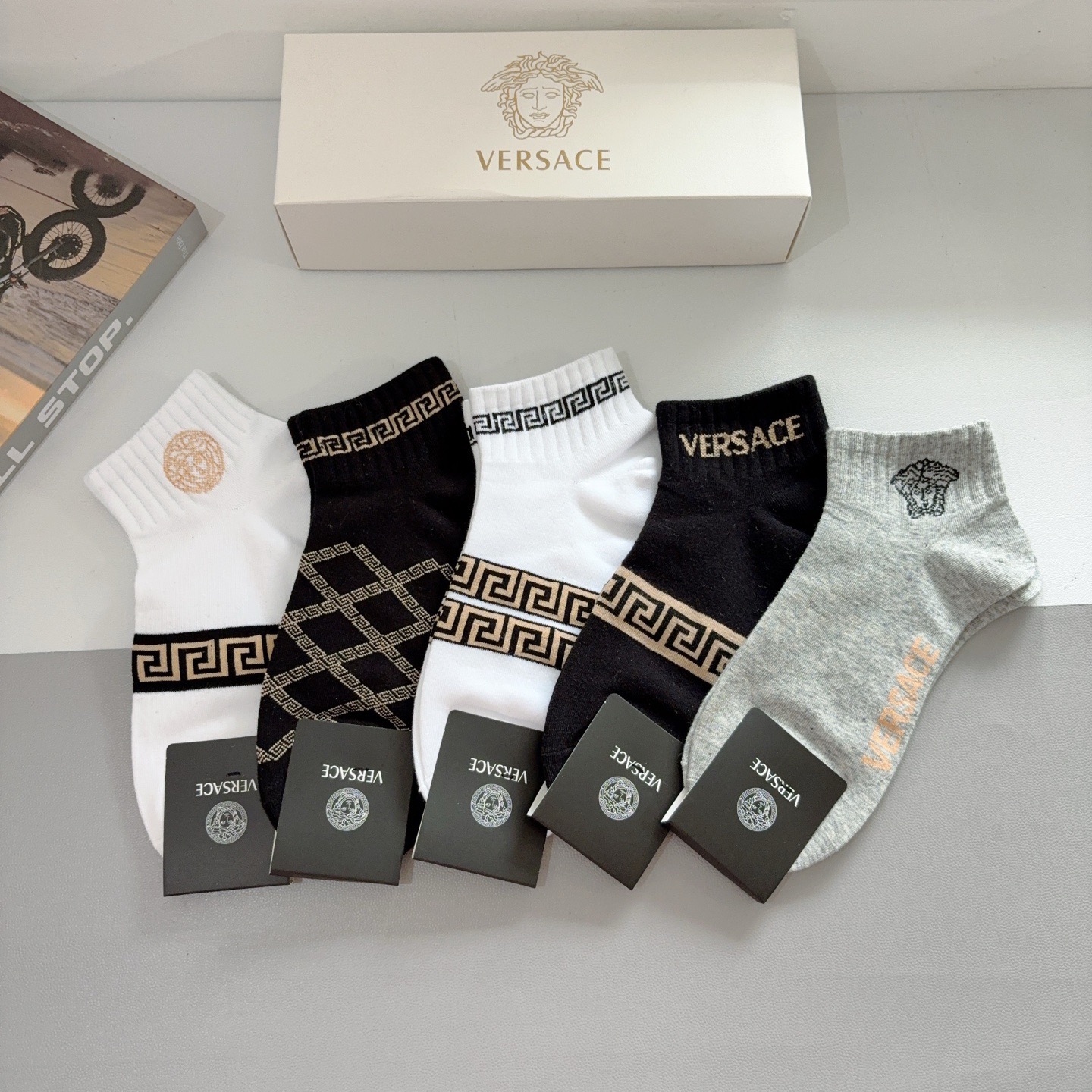 Versace Socks 5-Pack - KAIROO