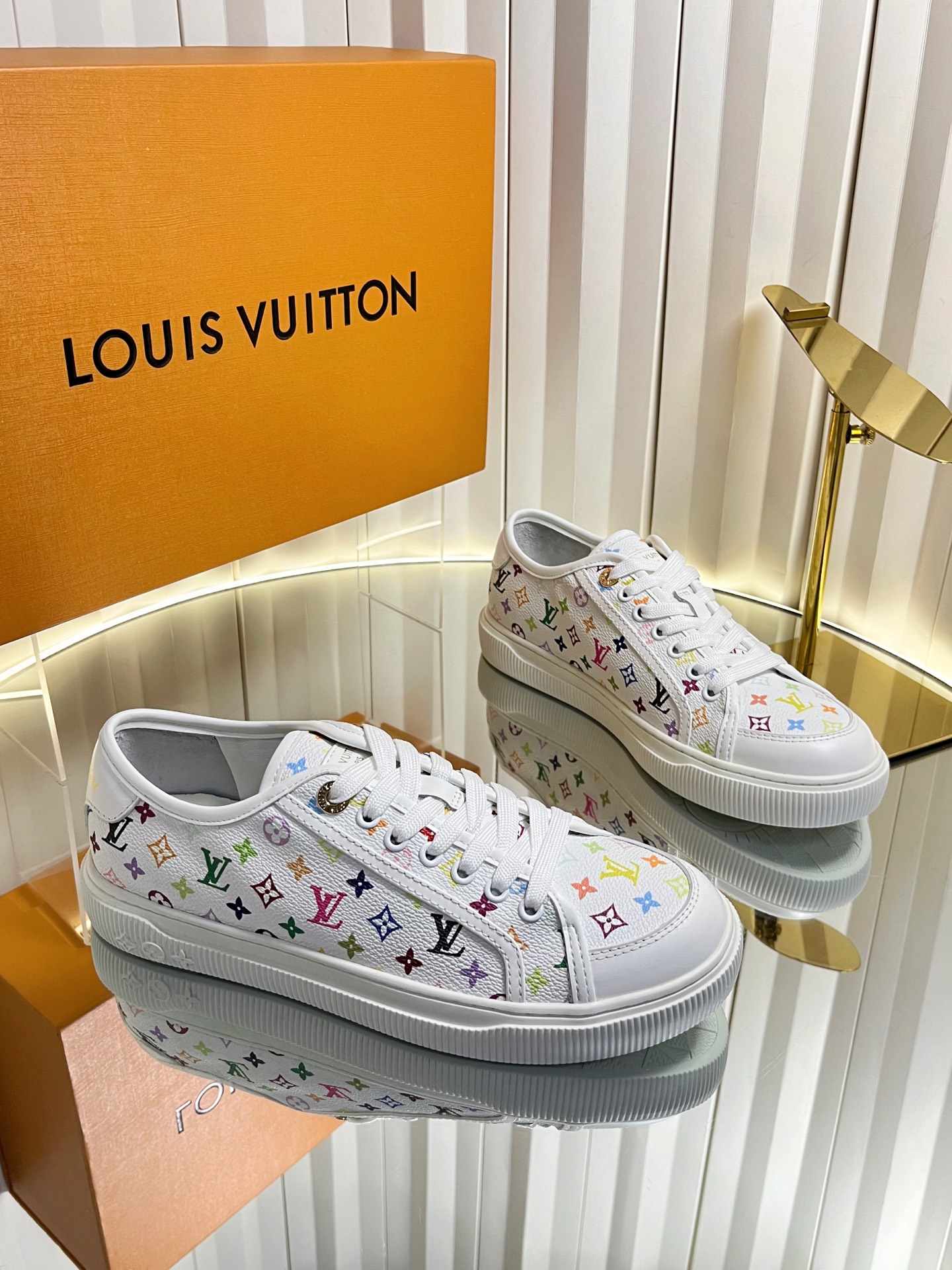 LV Women's Lagoon Sneaker