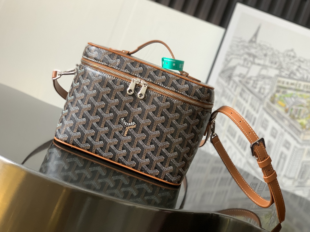 Goyard Muse Vanity Case in Black/Tan