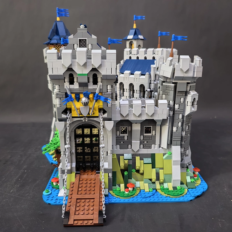 MOC 175505 - Falcon Master's Castle