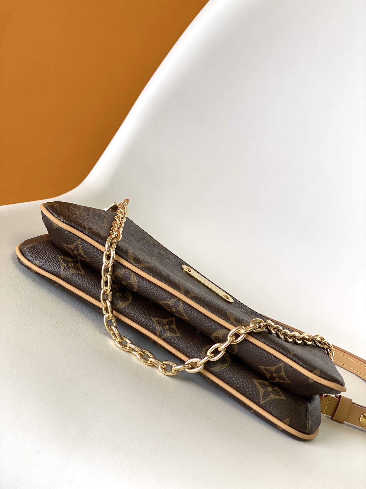 Louis Vuitton M83008 Liv Pochette Bag