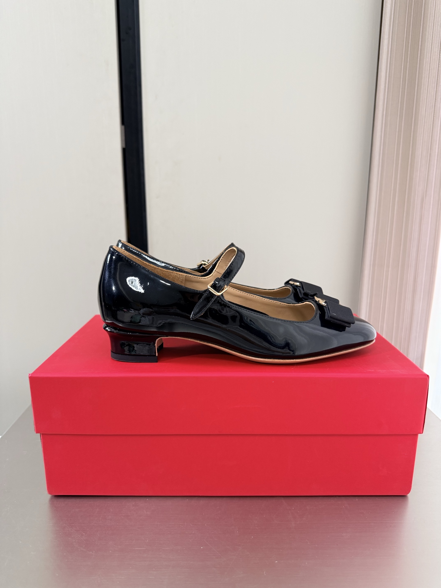 Ferragamo Shiny Leather Mary Jane Pump