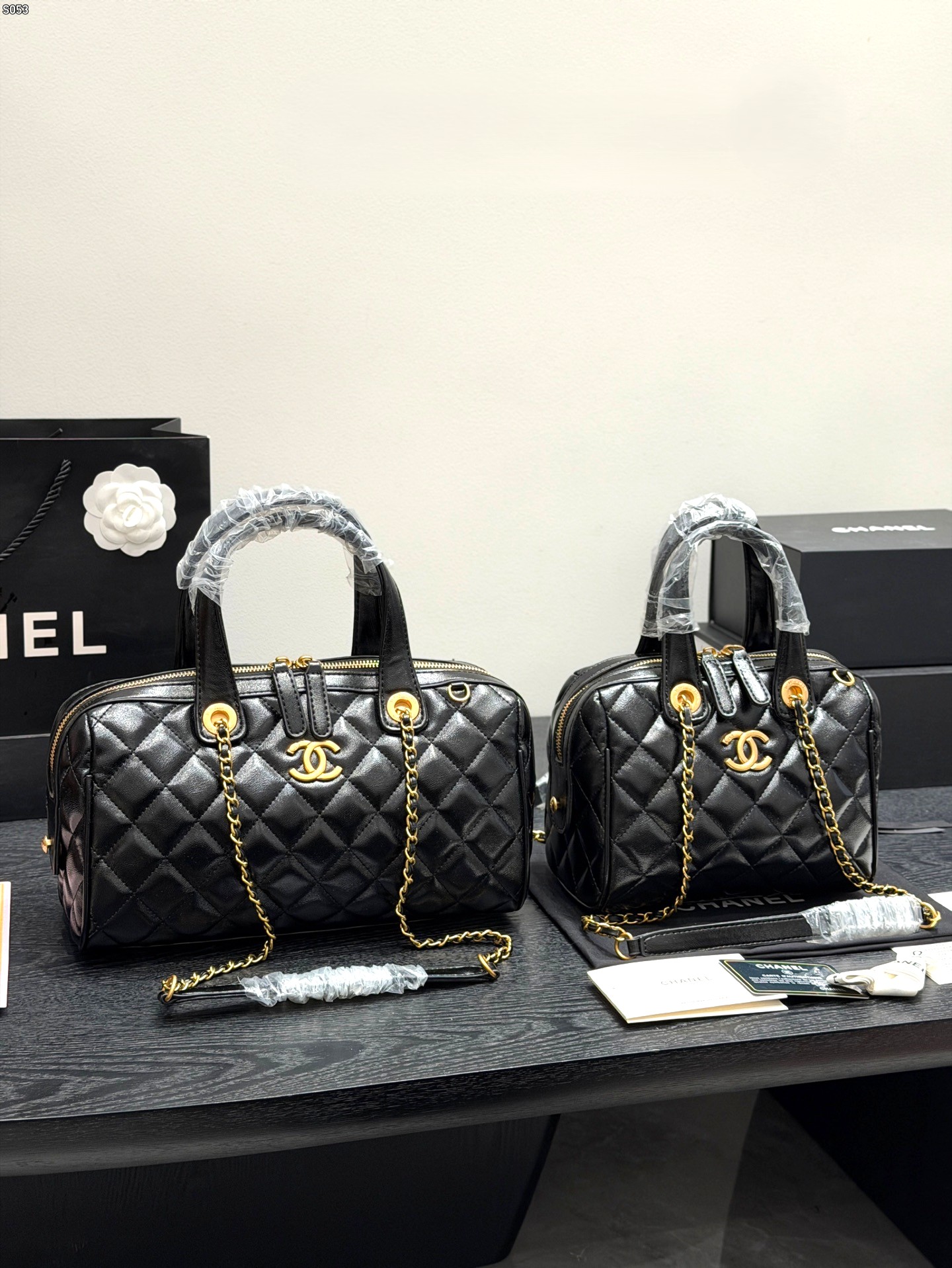 Chanel 25S Medium & Small Black Shiny Leather Quilted Vintage CC Turn-lock Chain Horizontal Handle Bowling Bag - KAIROO