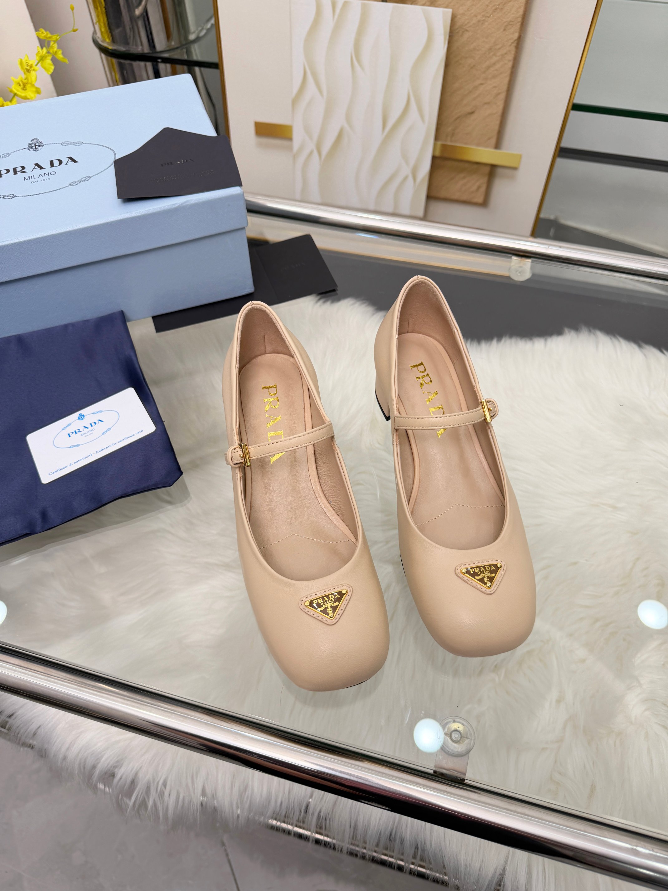 Prada Low heel Leather ballerinas