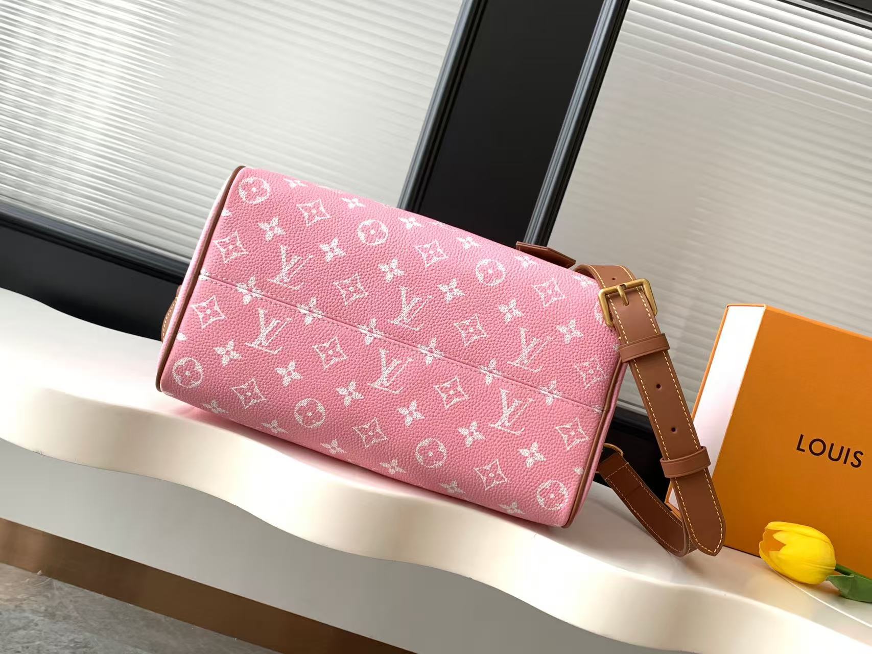 Louis Vuitton lv Speedy Bandoulière 30 handbag M21117
