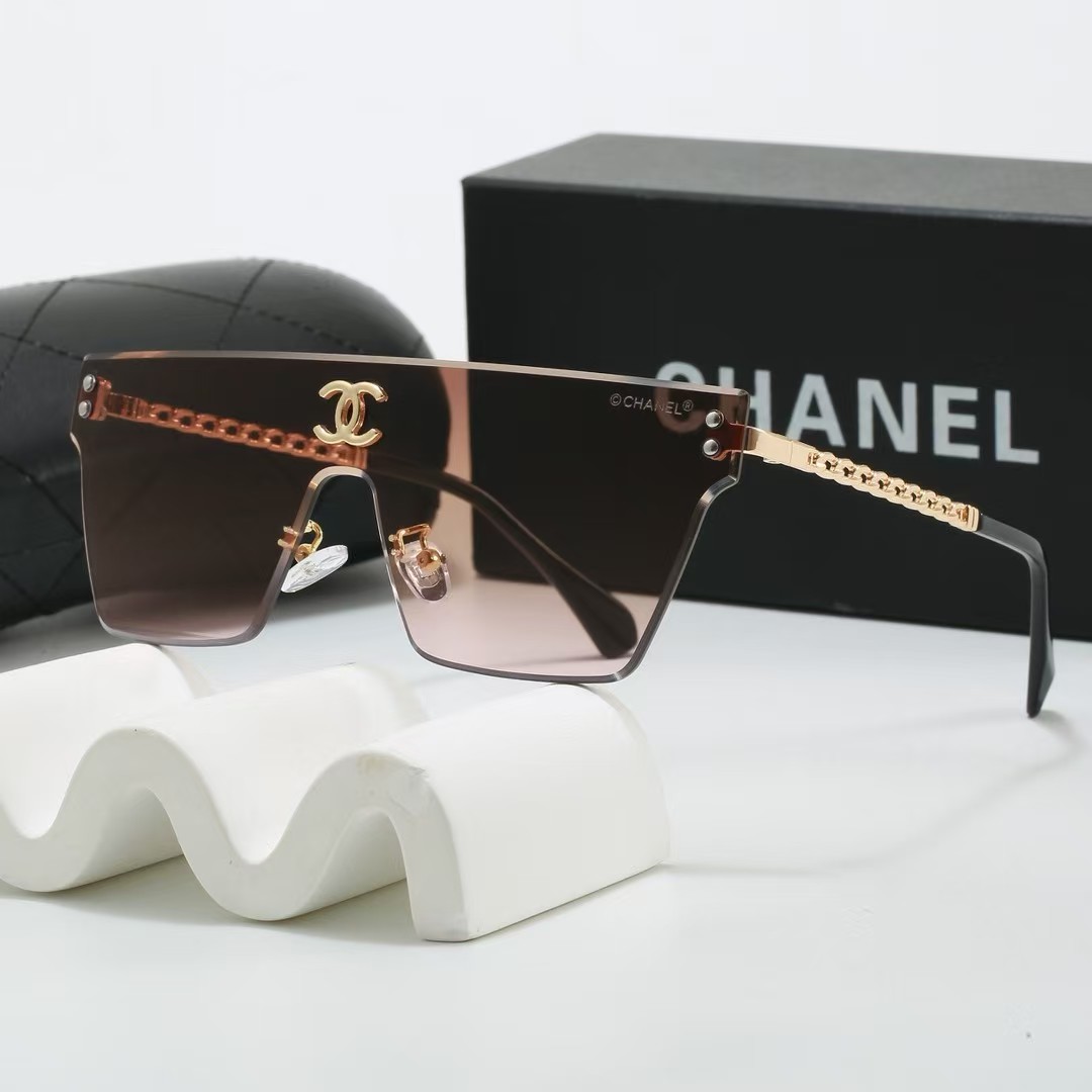 Chanel Shield Sunglasses With Bridge CC Logo And Metal Chain Temples - KAIROO