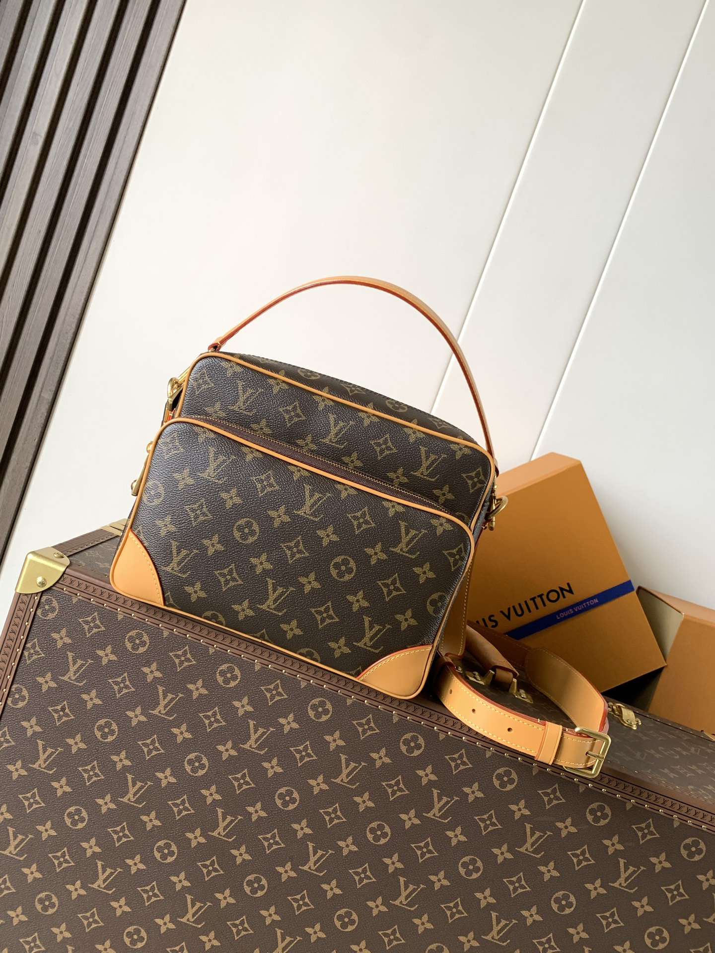 LV Louis Vuitton M27852 Nil GM bag