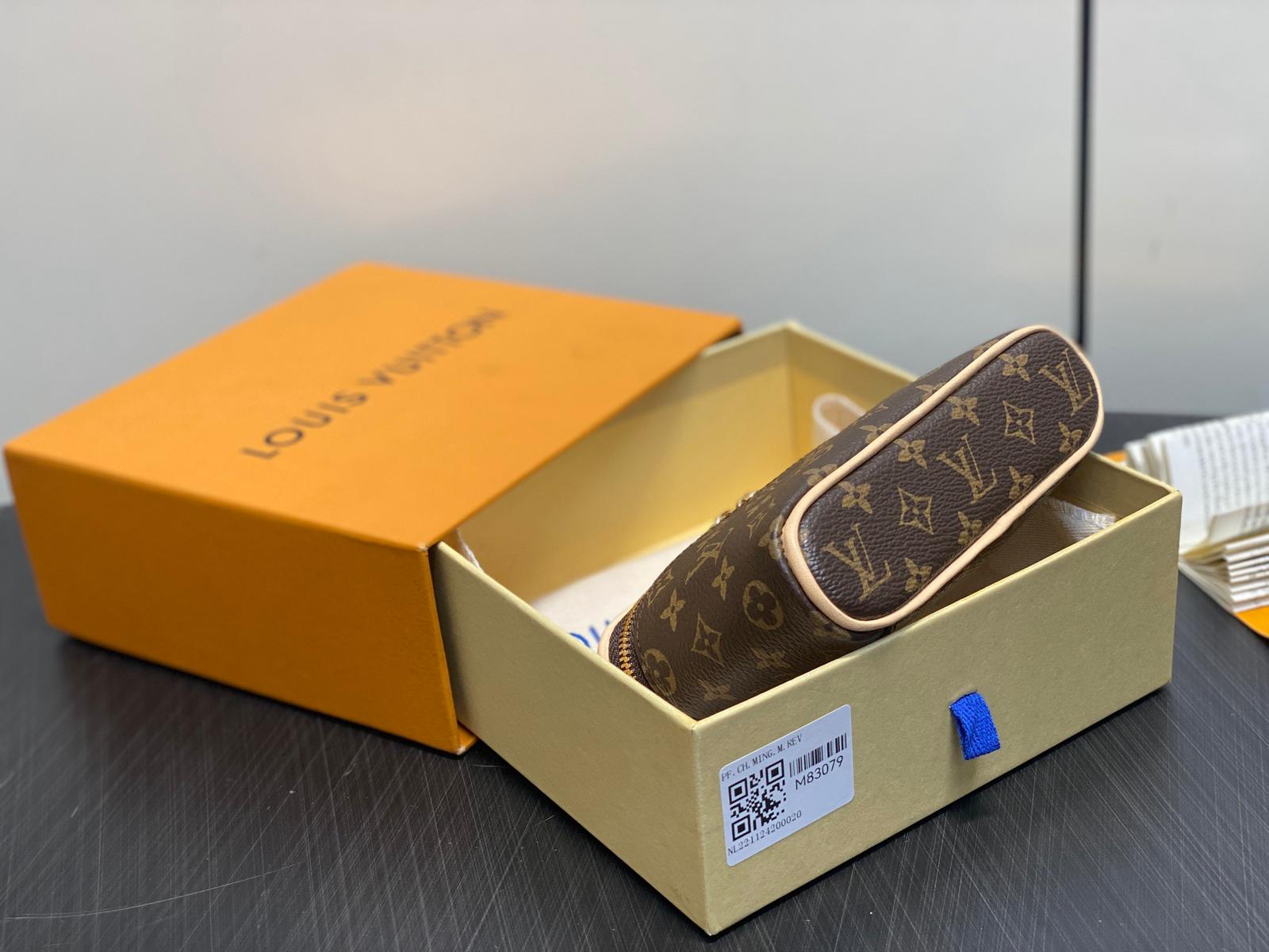 Louis Vuitton LV Nice Beauty
