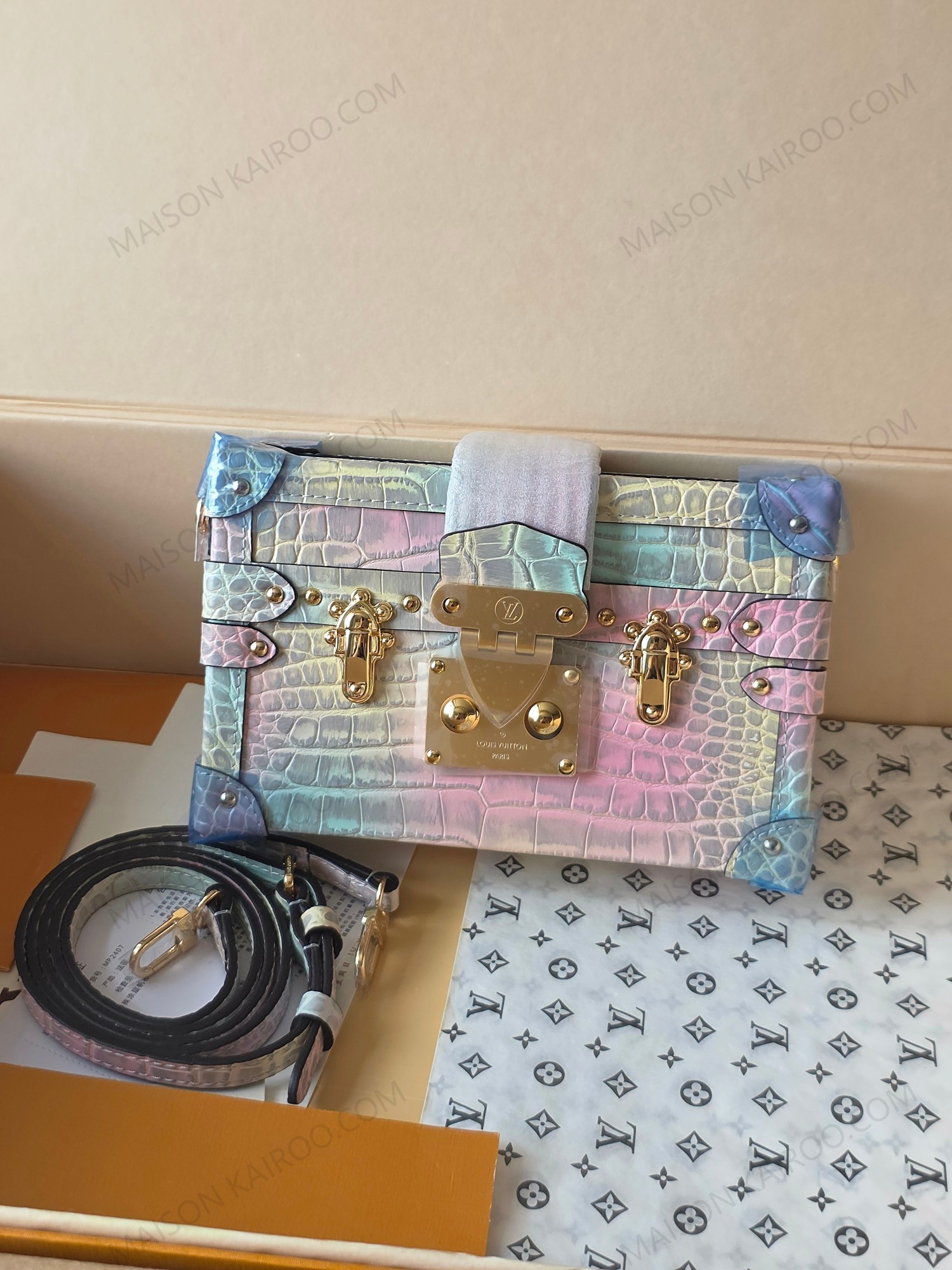 【10A】Louis Vuitton LV Petite Malle Trunk Iridescent Rainbow Crocodile Embossed Leather Crossbody Bag - KAIROO