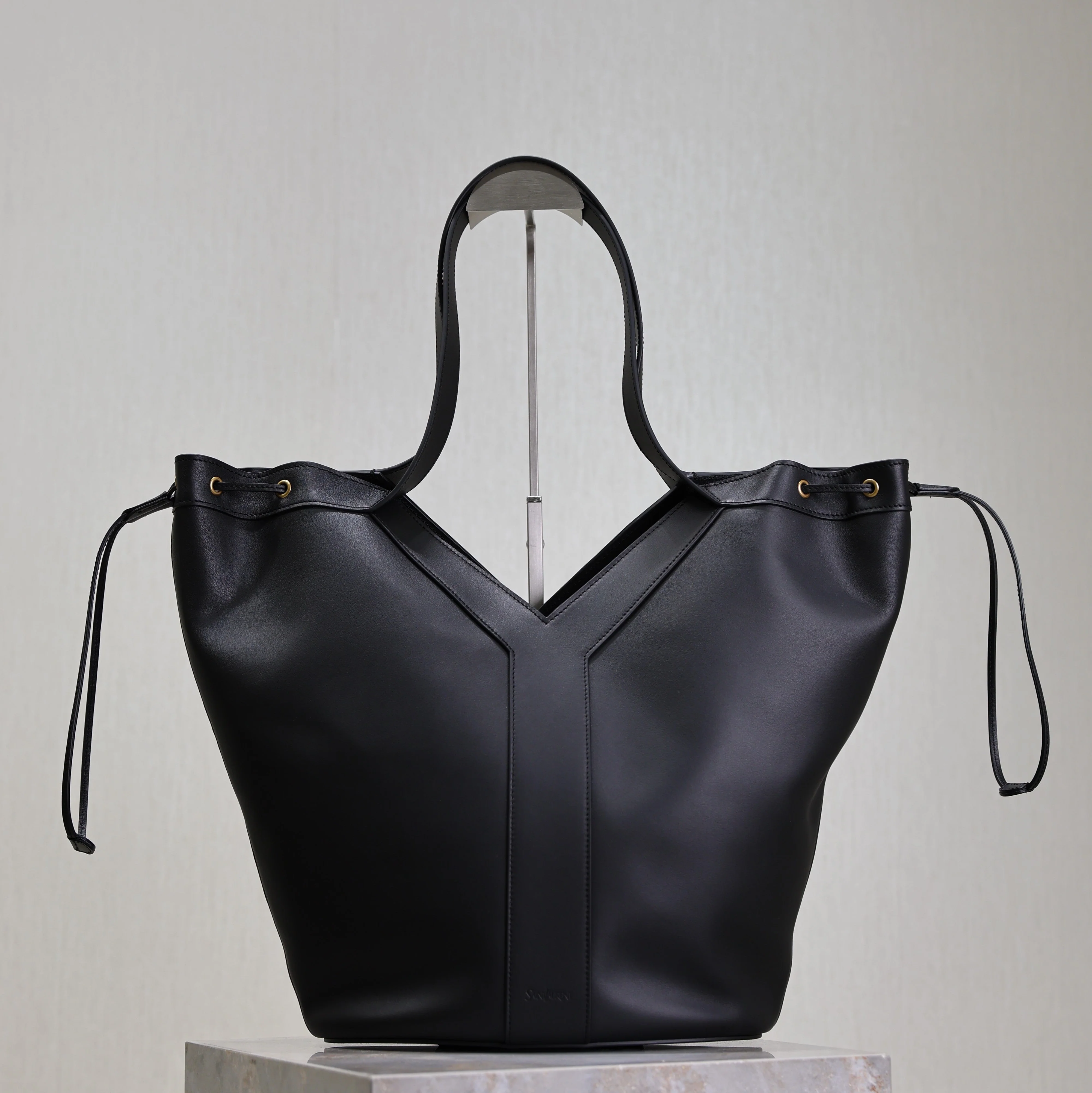 Saint Laurent YSL  Large Leather tote Bag Black Leather