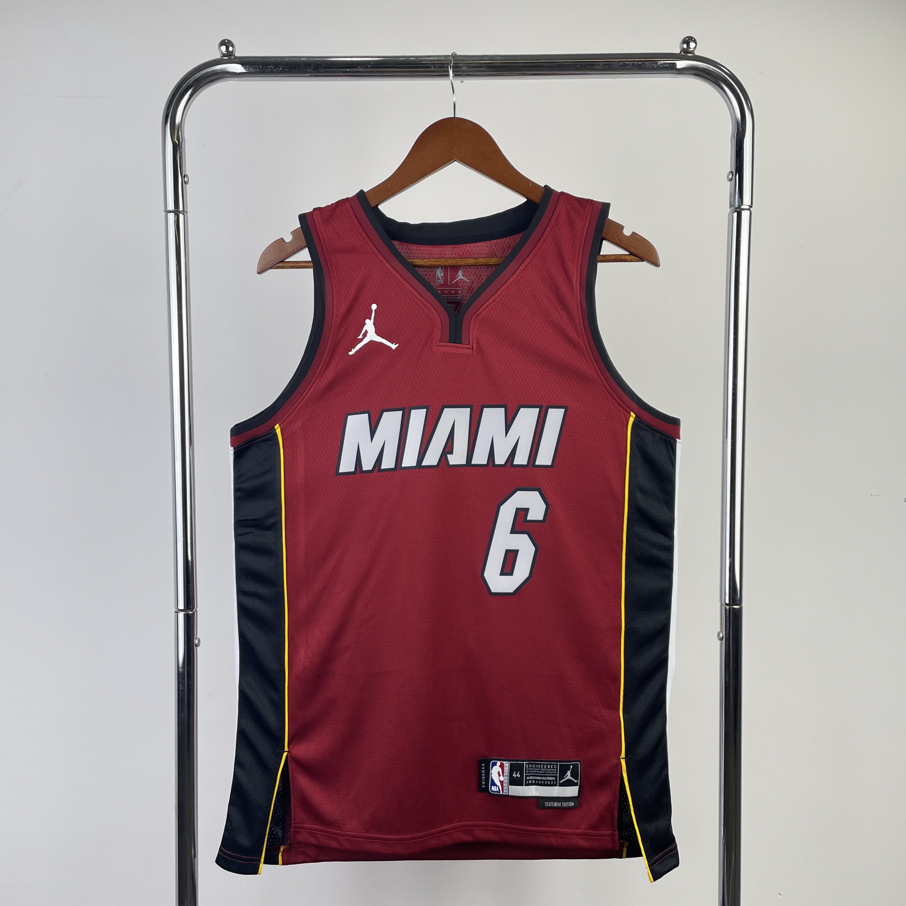 23 Season Miami Heat Flyer Edition  No.6 James