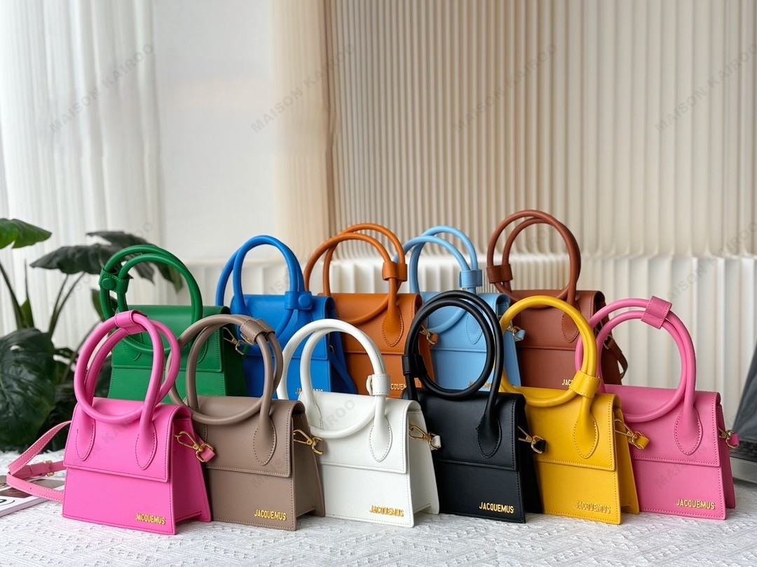 Jacquemus The knot Chiquito Smooth Leather Dual Ring Top Handle Mini Trapezoid Crossbody Bag - KAIROO