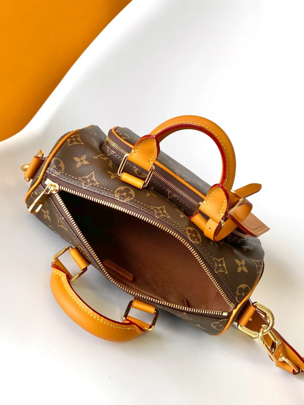 Louis Vuitton LV M14026 Keepall Bandoulière Cargo 25 Brown Monogram Caflskin GHW