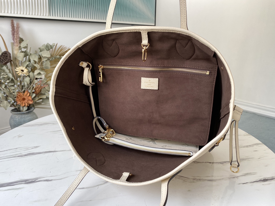 Louis Vuitton LV Neverfull MM m45684