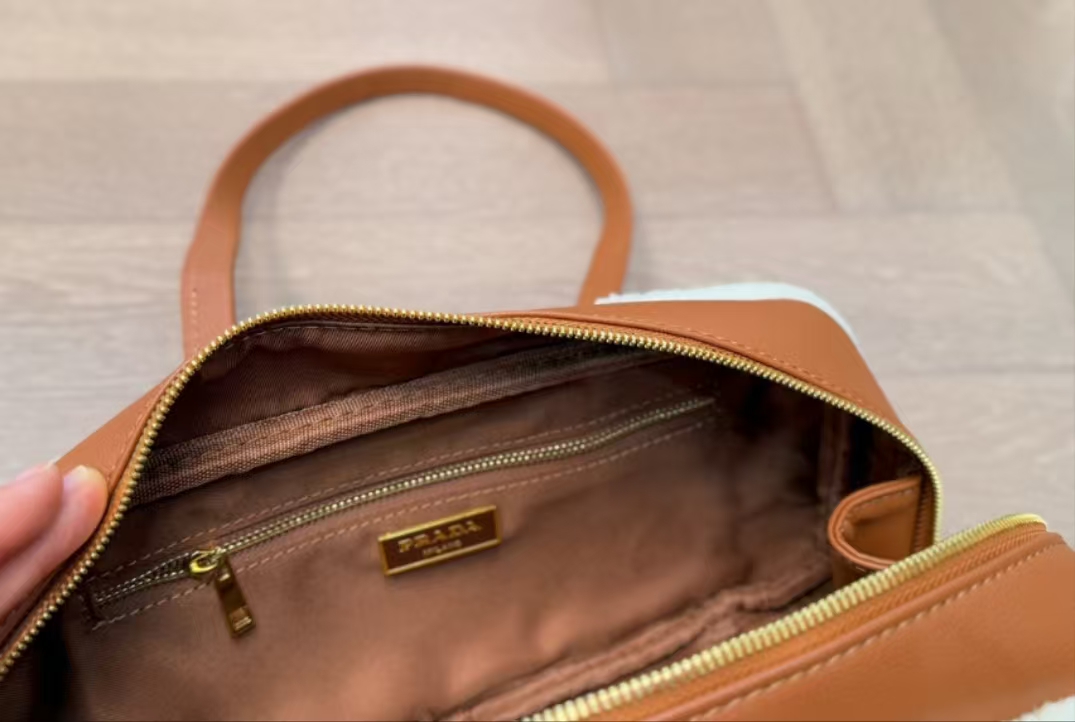 Prada Cute and Exquisite Bowling Bag Underarm Bag