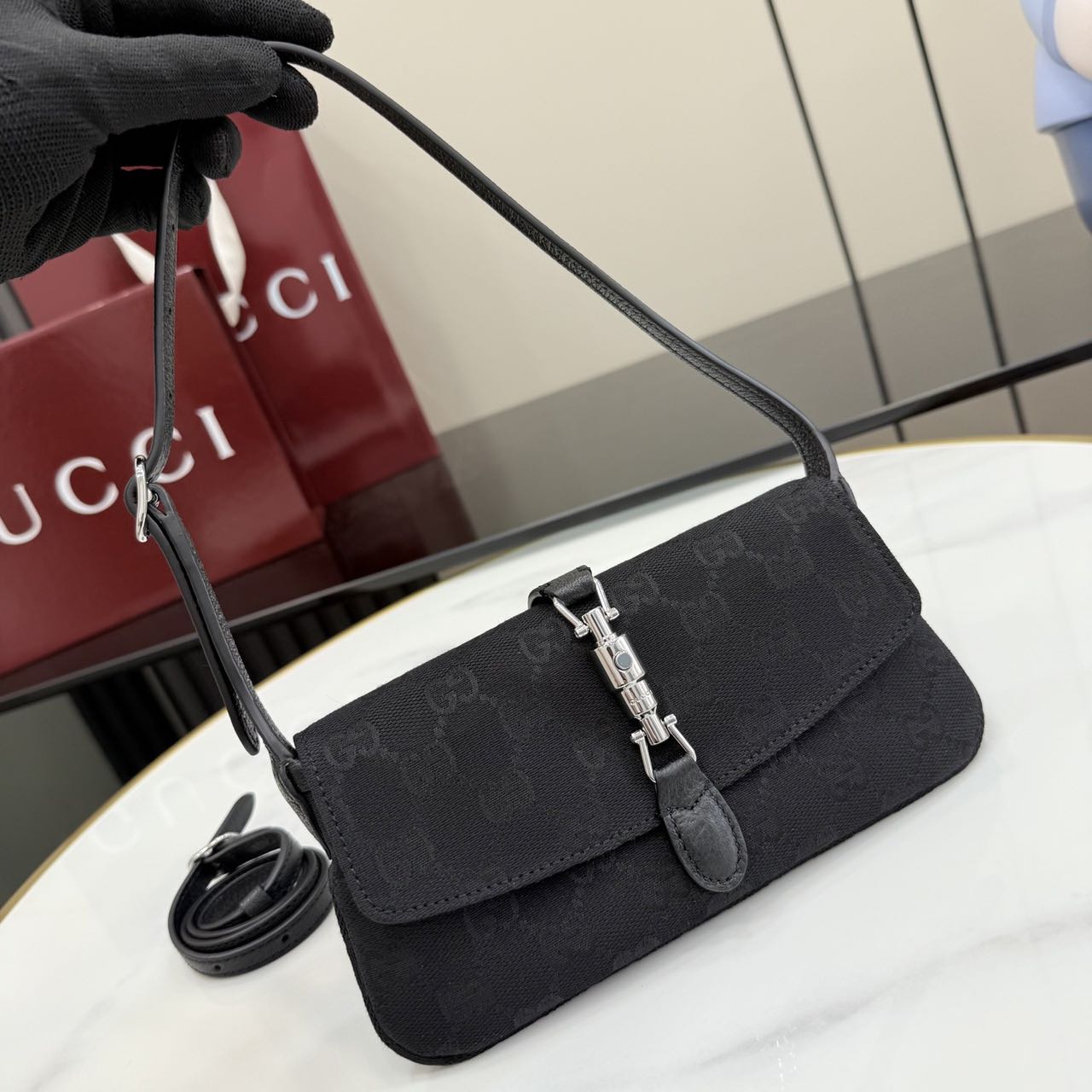 Gucci Jackie small shoulder bag