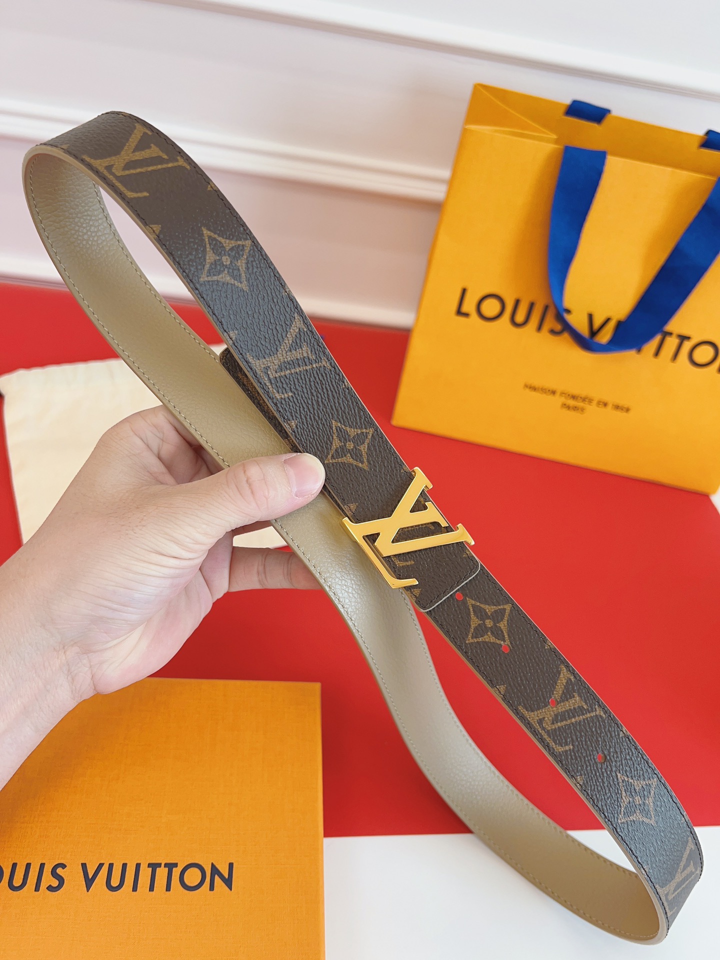 LV Initial Reversible Belt 3.0cm