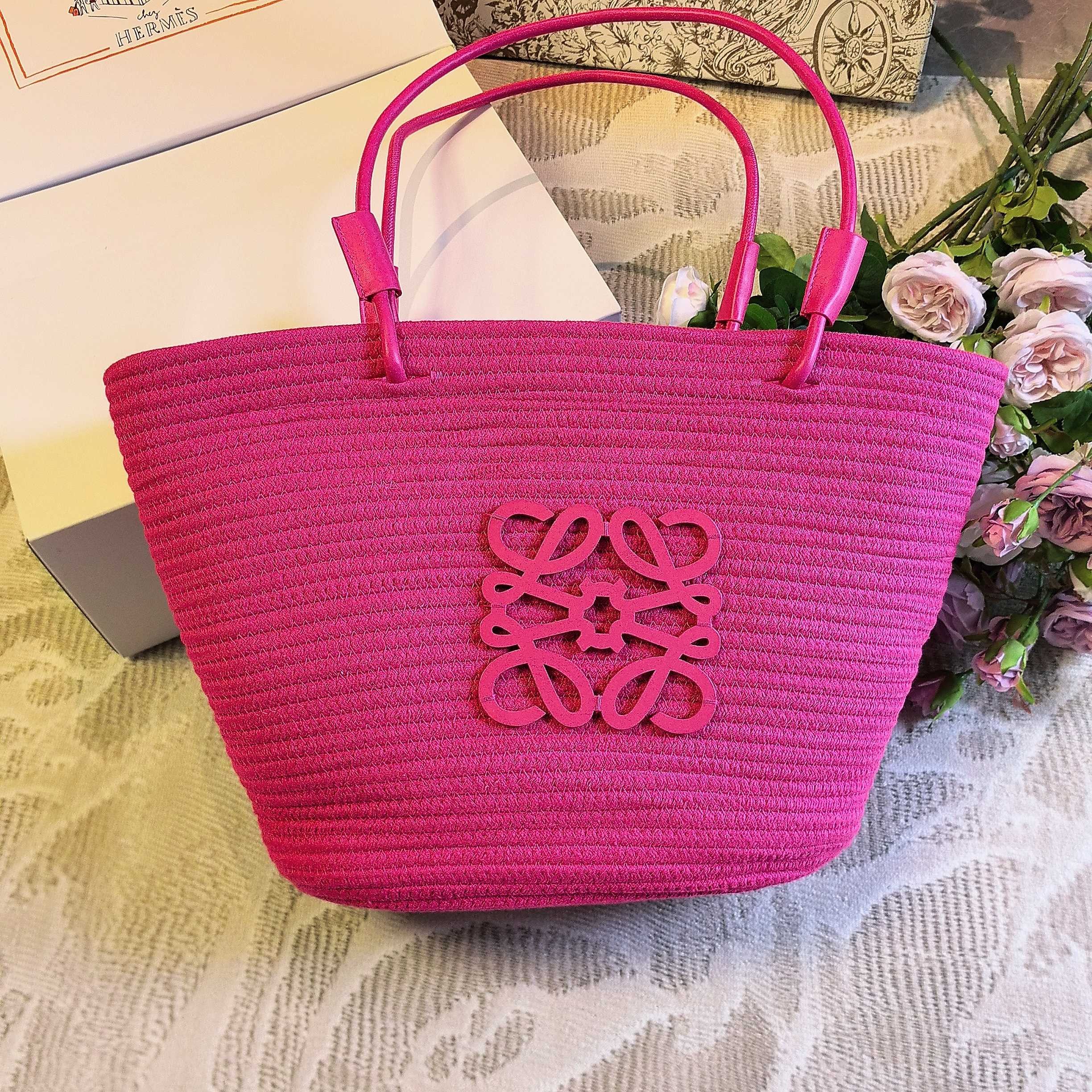 Loewe Paula's Ibiza Small Fuchsia Hand-woven Iraca Palm Leather Anagram Tote Basket Bag - KAIROO