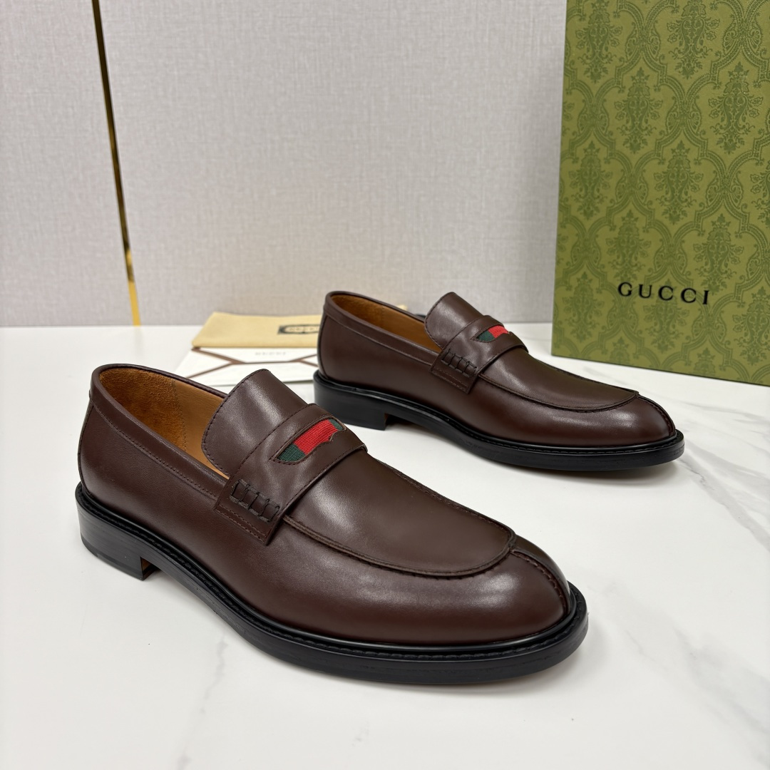 Men's Gucci loafer with Web in dark brown leather