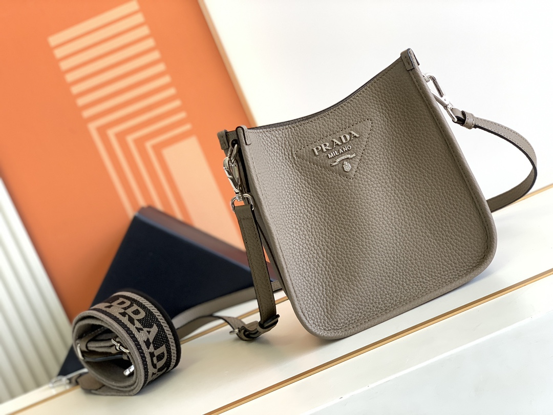 Prada Bag Mini Leather Shoulder Bag Cowhide 1BH191 (10A Mirror Version)