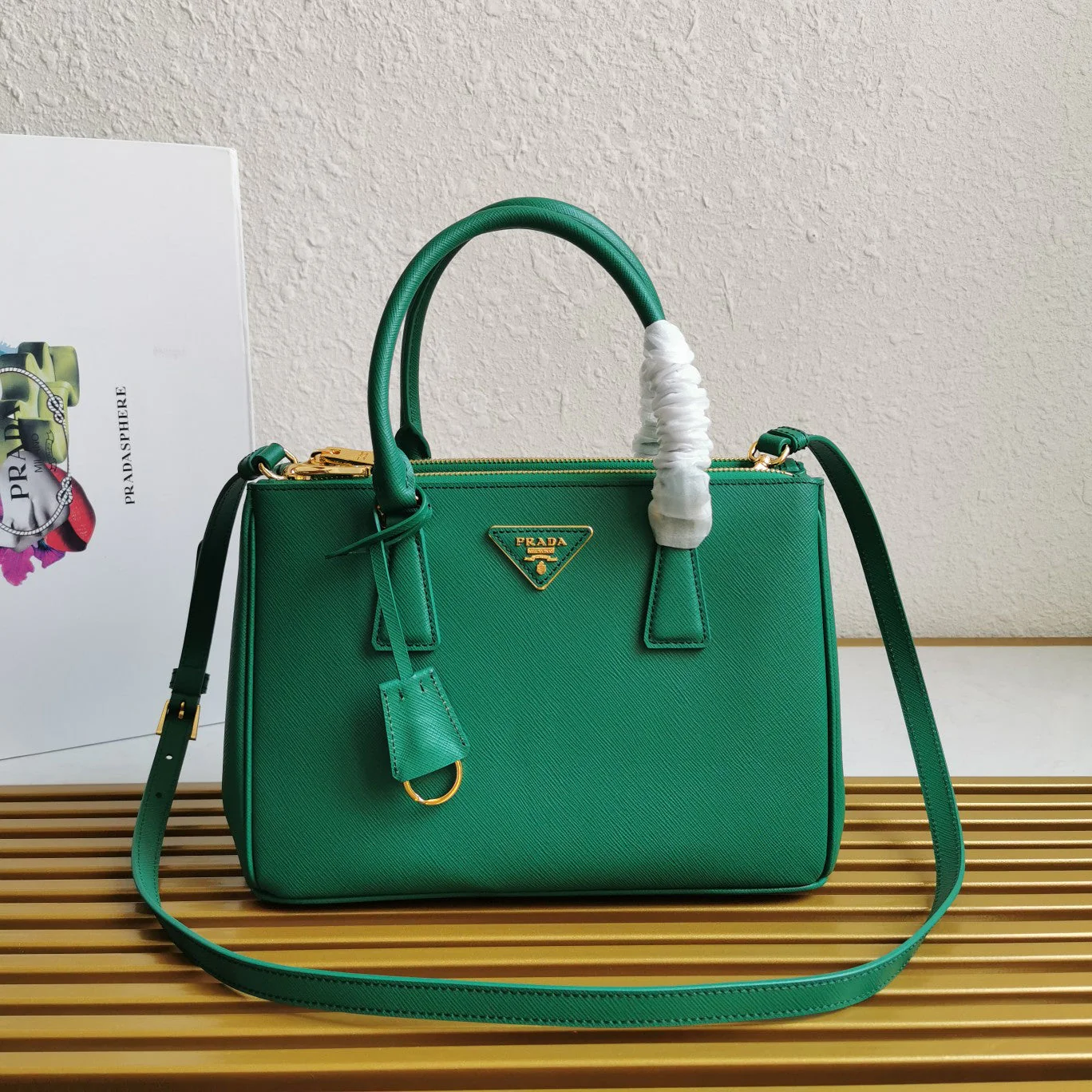 Prada MEDIUM GALLERIA 28 GREEN SAFFIANO LEATHER