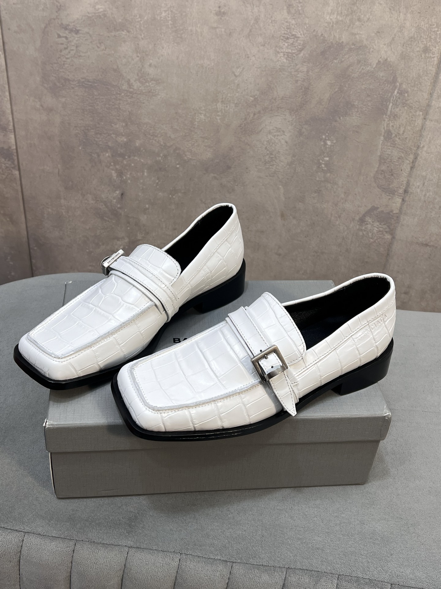 Balenciaga White Croc-Effect Embossed Leather Metal Buckle Square Toe Loafers - KAIROO