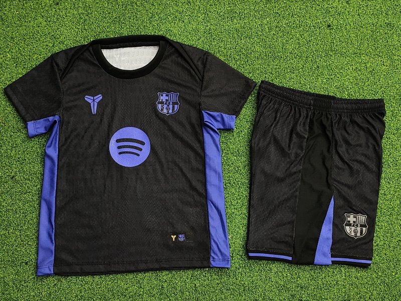 Player Kids Barcelona 25/26 black kit 16-28