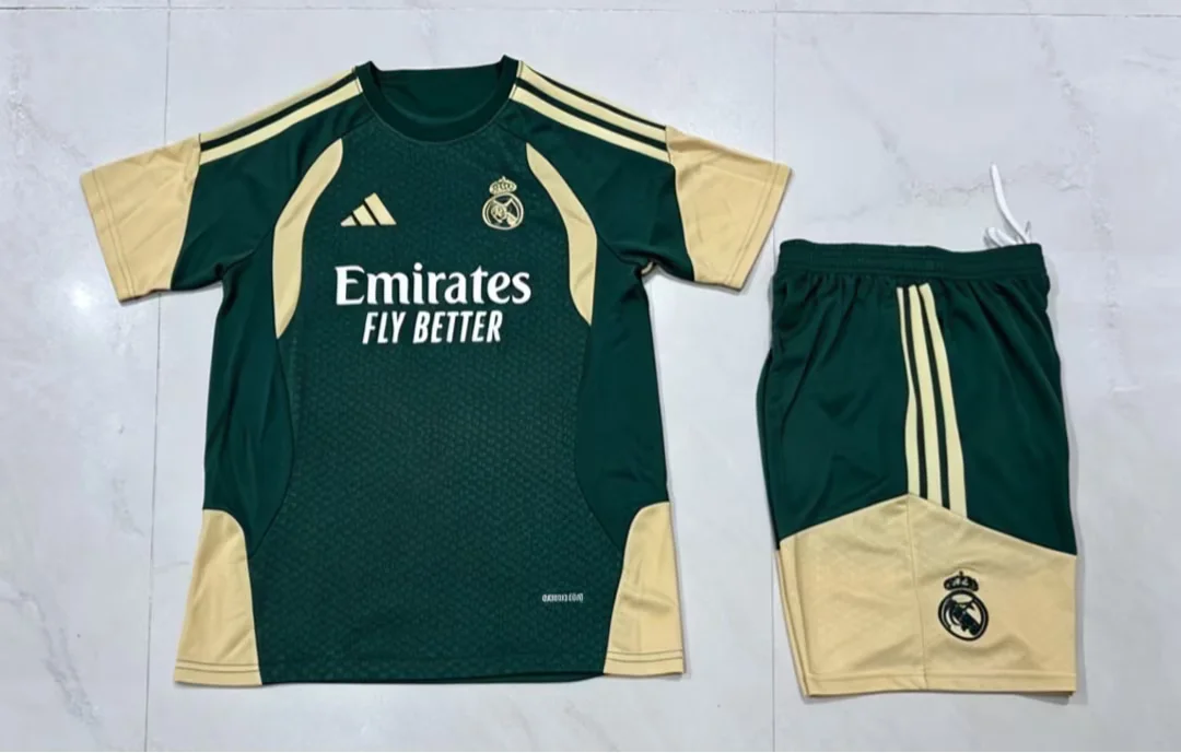 2026-27 Real Madrid Training Edition Green Fans Football Shirt 1:1 Thai Quality