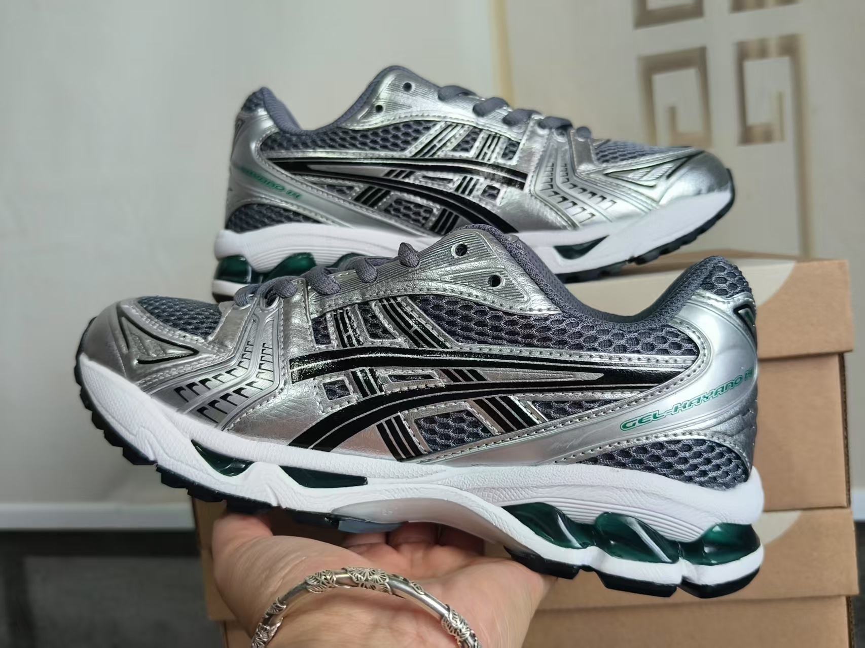 ASICS 1203A537-020 US Men's Sizes6 to 11 in half sizes Black Silver Green Shoes tianlong