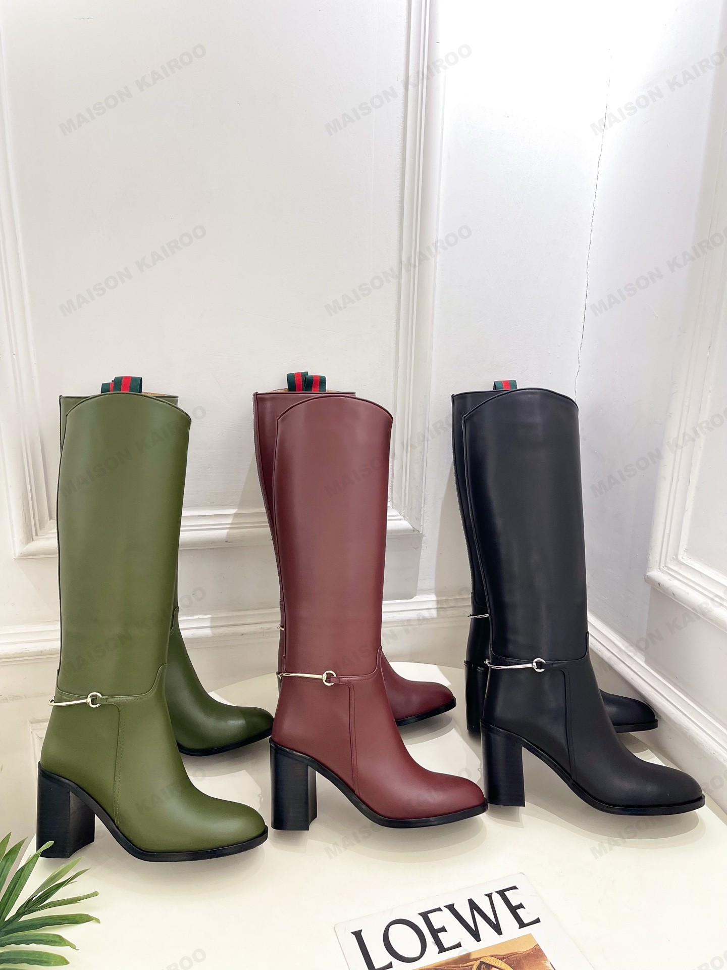 Gucci Horsebit Tall Chain Smooth Leather Knee High Block Heel Boots - KAIROO